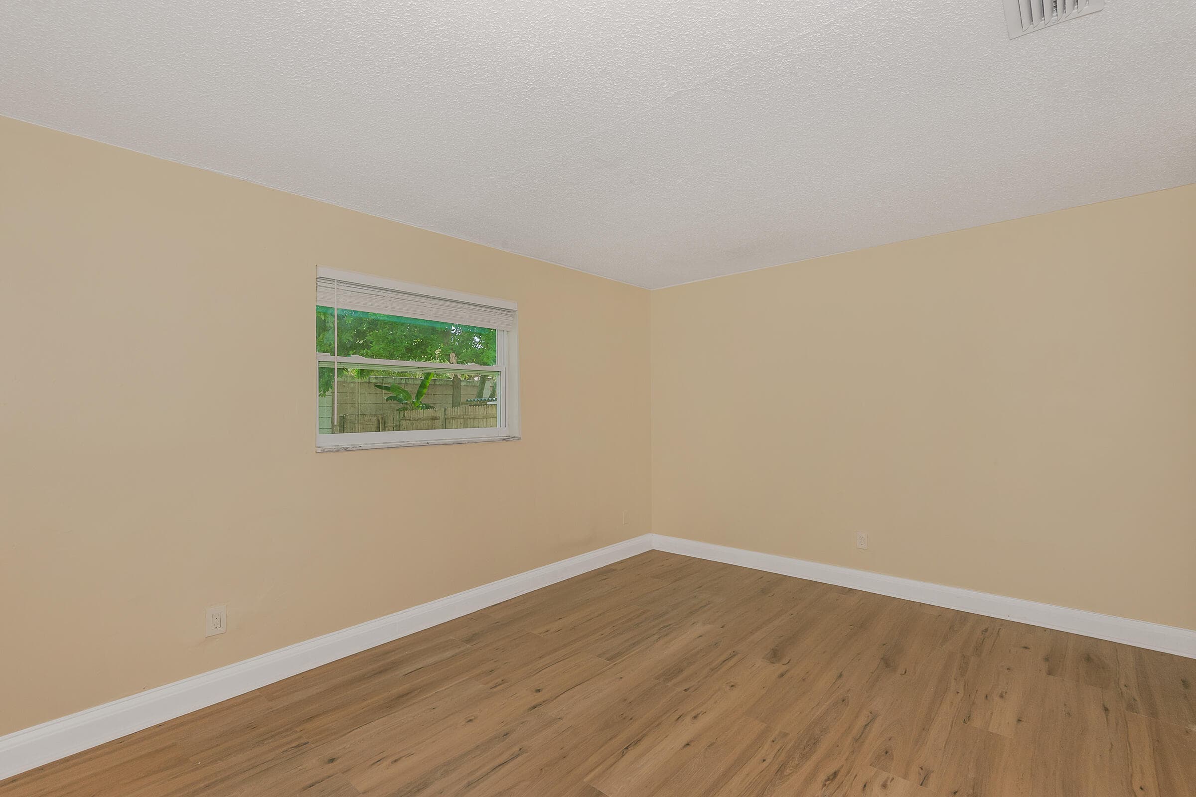 6560 SW 20th Street, North Lauderdale, FL 33068 — photo 22 of 28