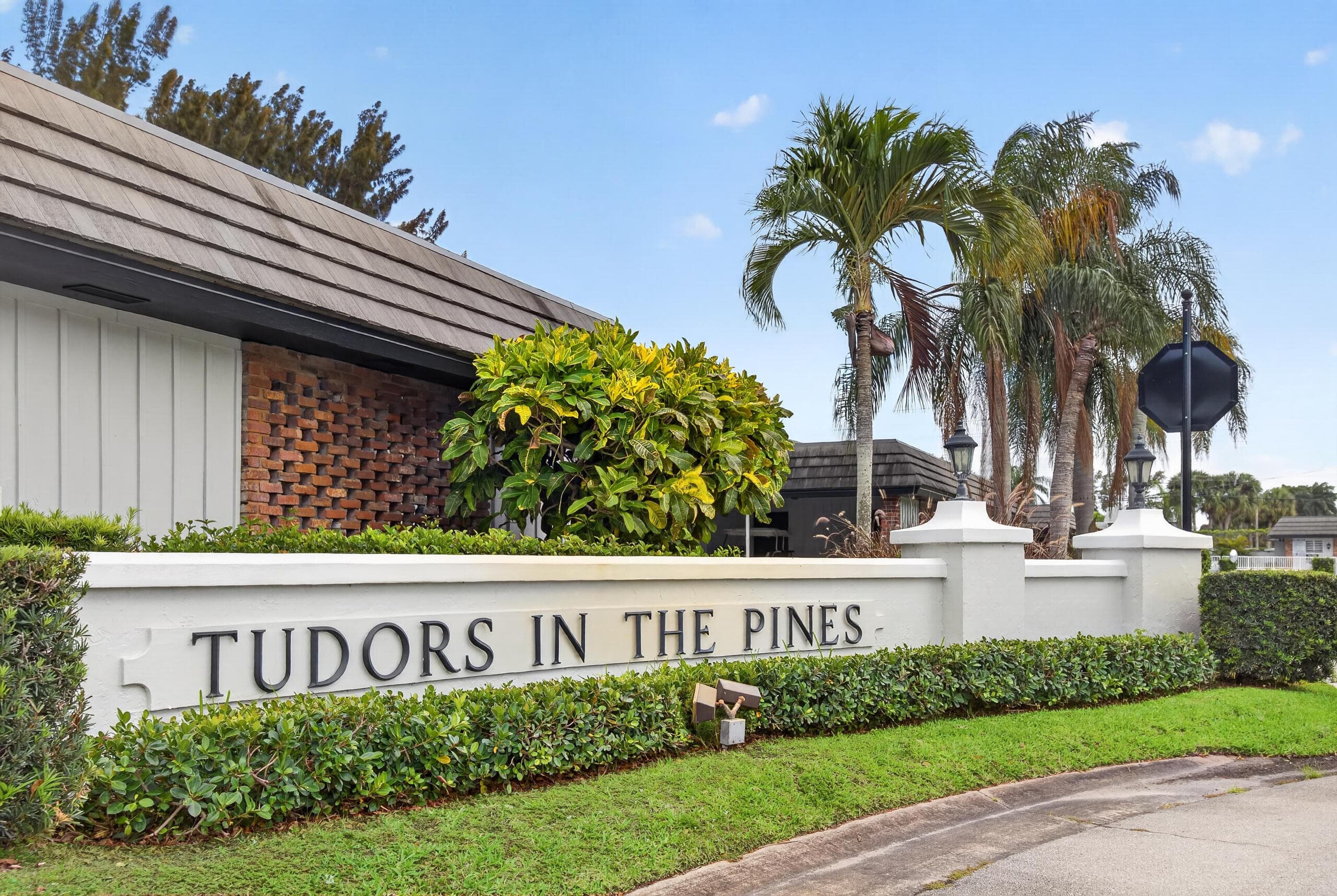 423 Pine Tree Court 23, Atlantis, FL 33462 — photo 24 of 33