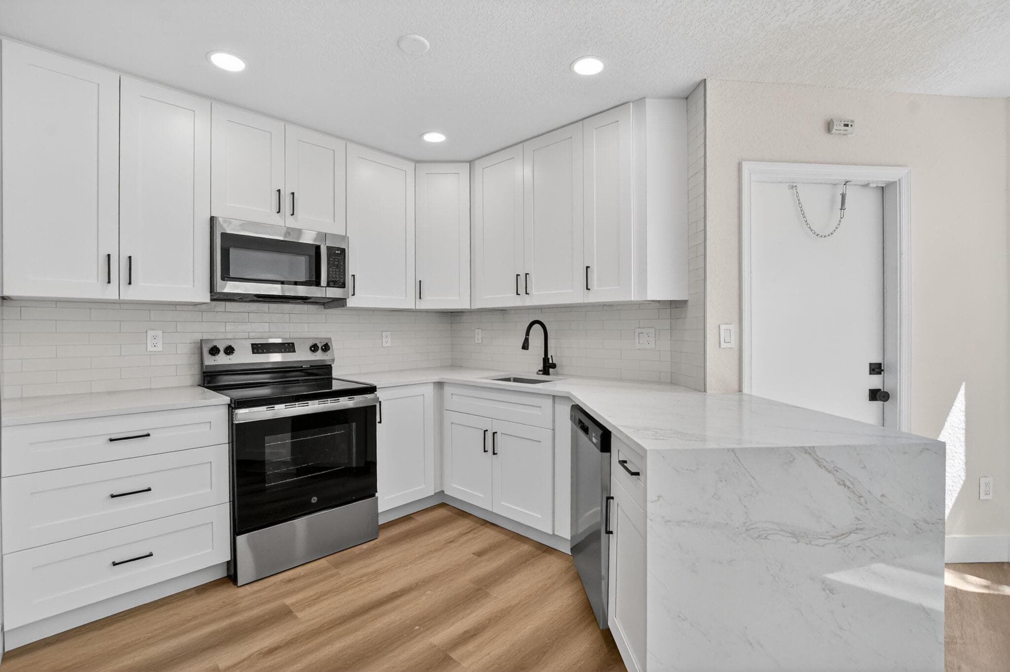 6647 Boca Hermosa Lane, Boca Raton, FL 33433 — photo 6 of 32
