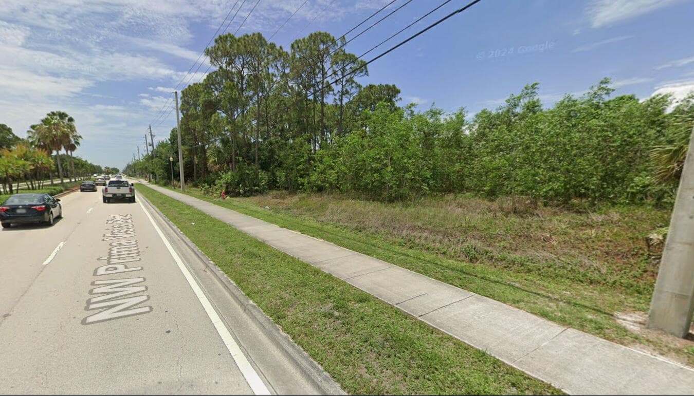 325 NW Prima Vista Boulevard, Port St. Lucie, FL 34983 — photo 4 of 8
