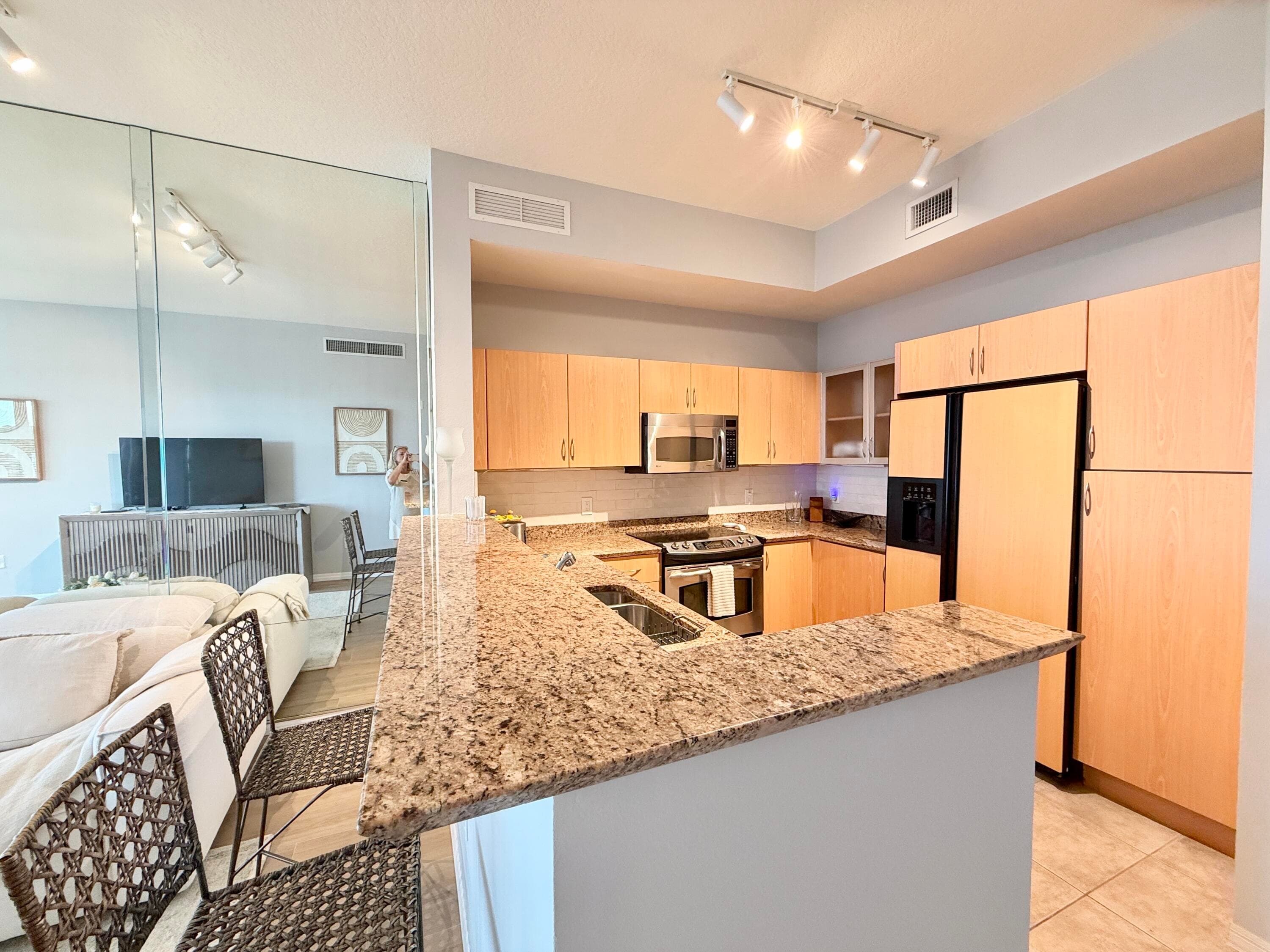 804 E Windward Way Ph15, Lantana, FL 33462 — photo 24 of 47