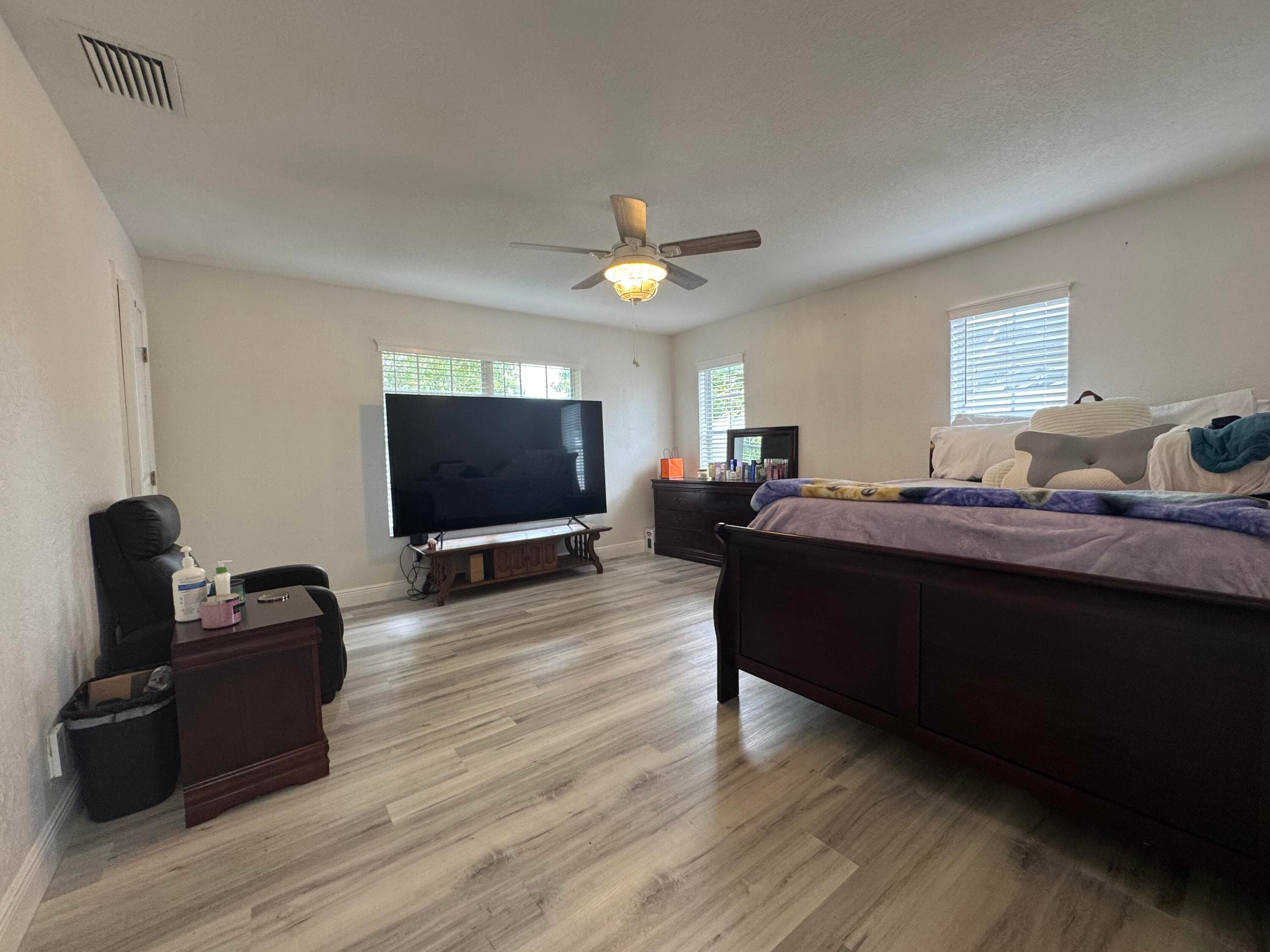 589 Cashiers Drive, West Palm Beach, FL 33413 — photo 17 of 33