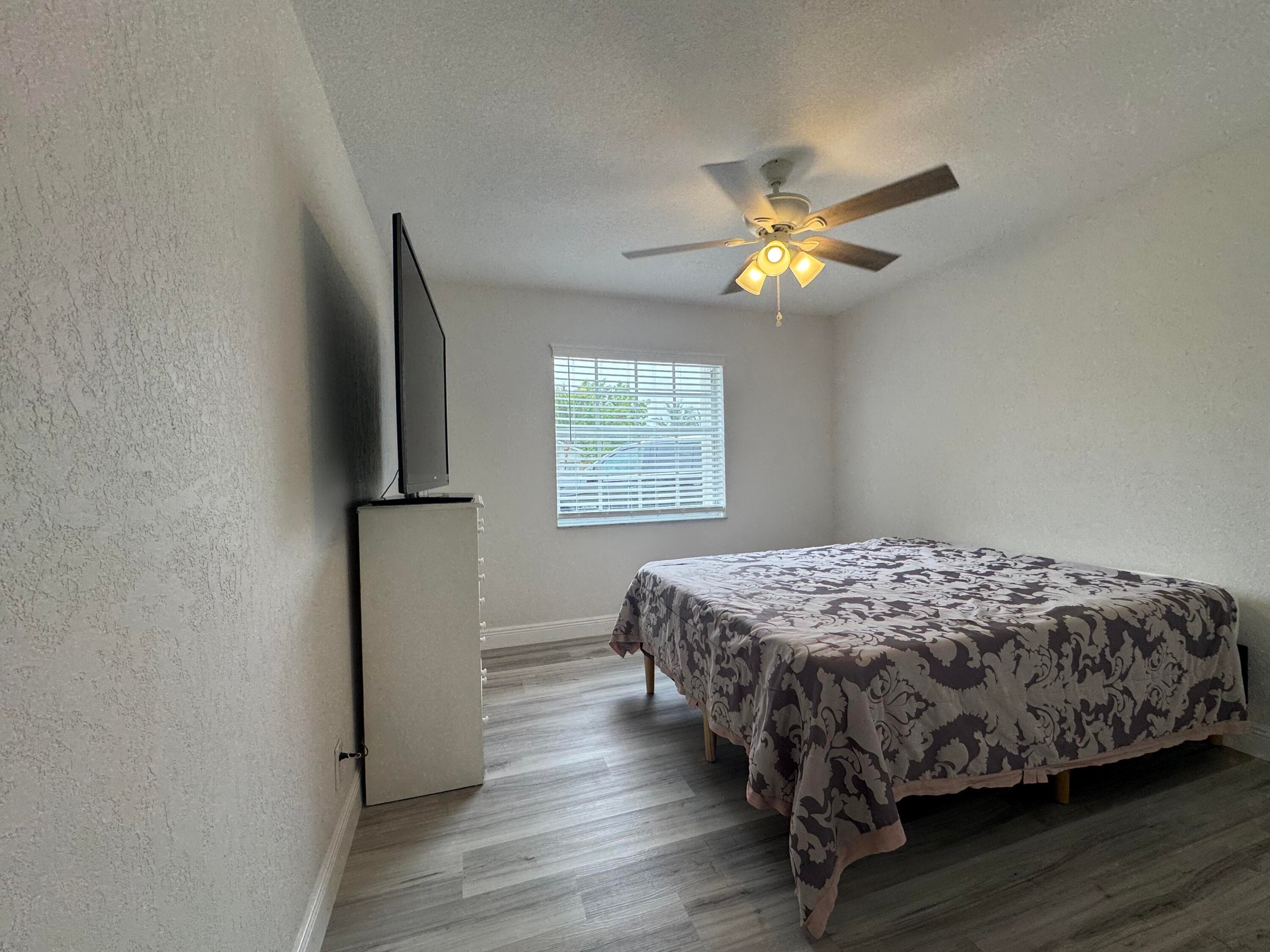 589 Cashiers Drive, West Palm Beach, FL 33413 — photo 24 of 33