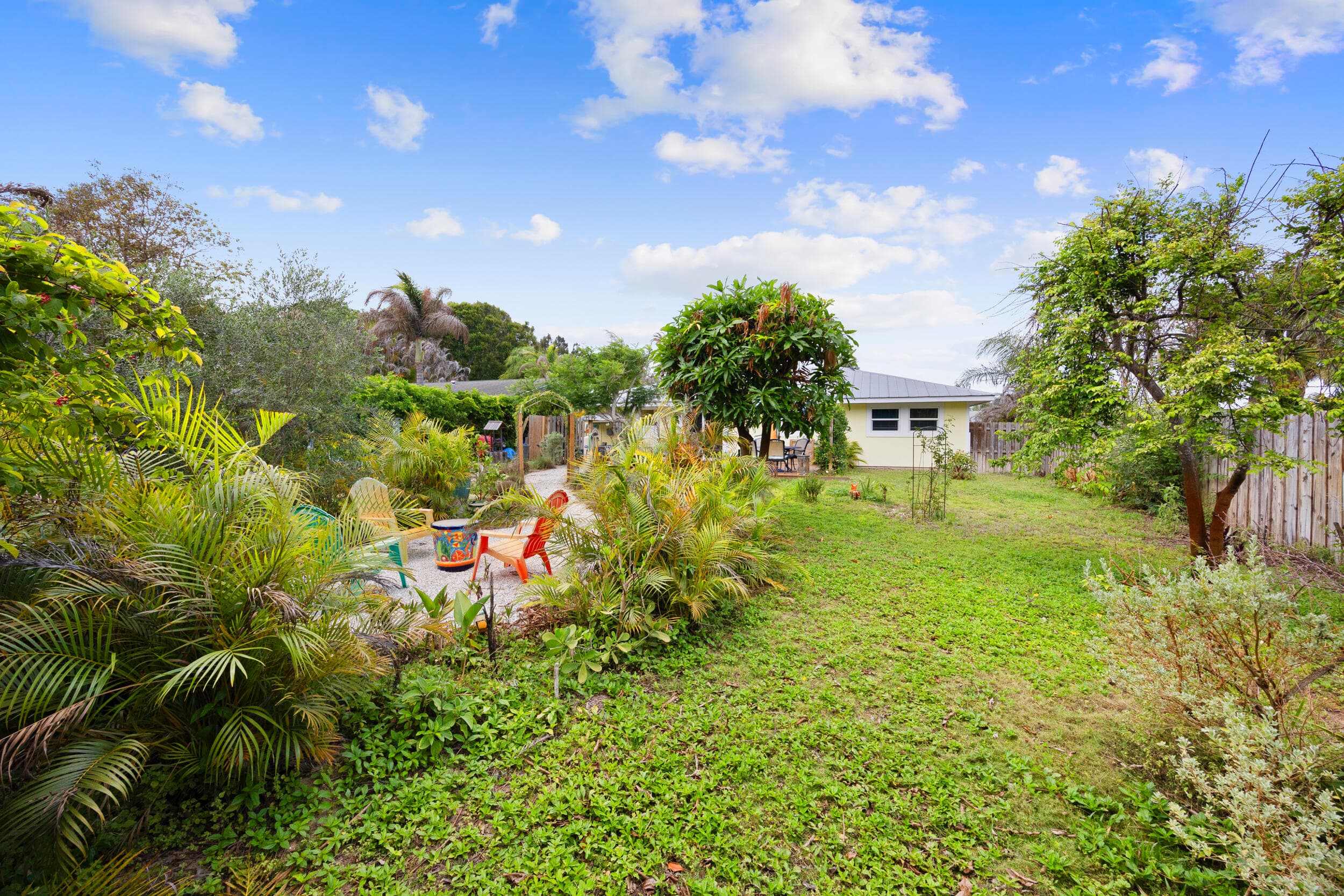 8704 SE Jardin Street, Hobe Sound, FL 33455 — photo 17 of 24