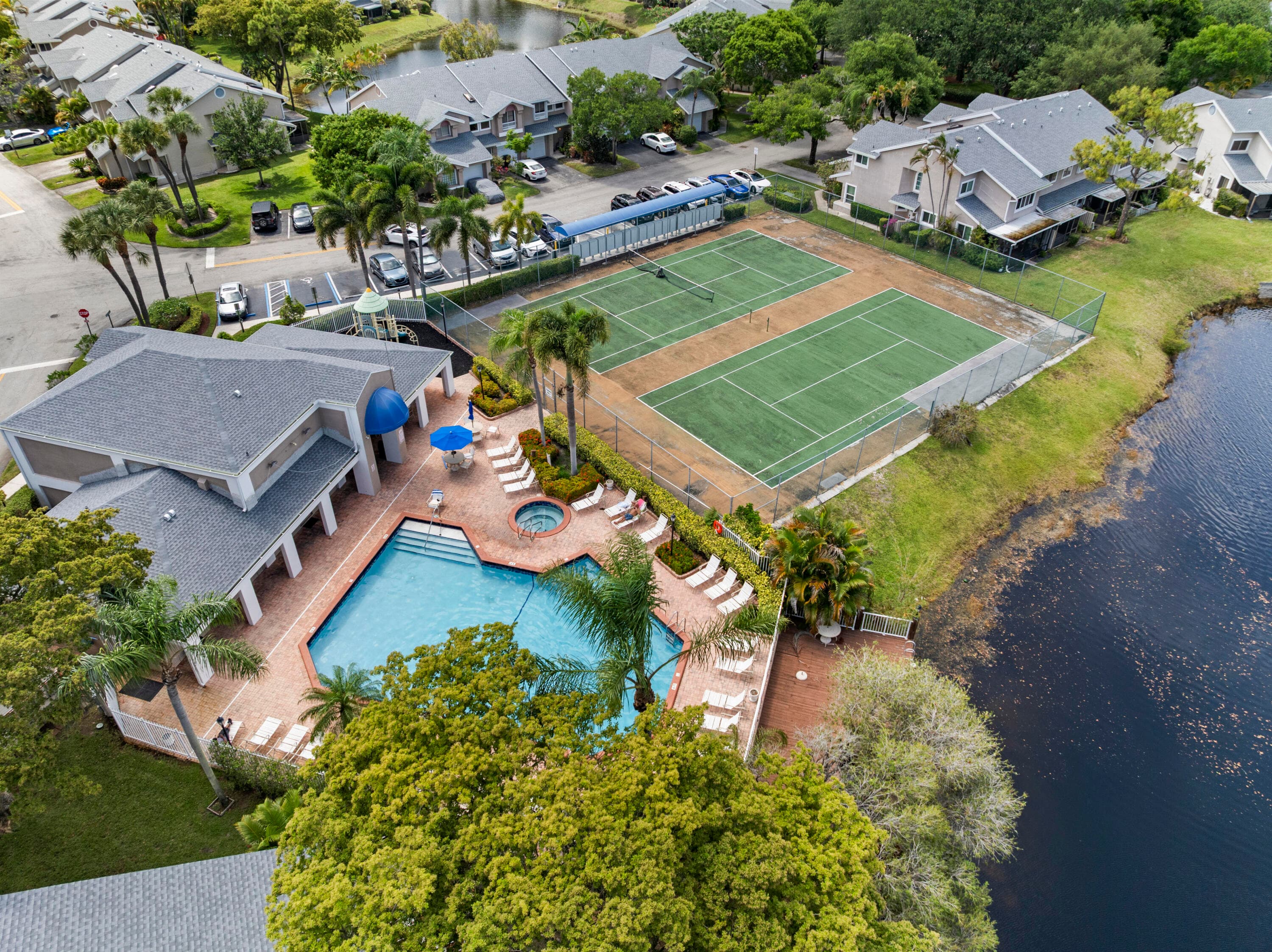 2030 Discovery Circle E, Deerfield Beach, FL 33442 — photo 44 of 60
