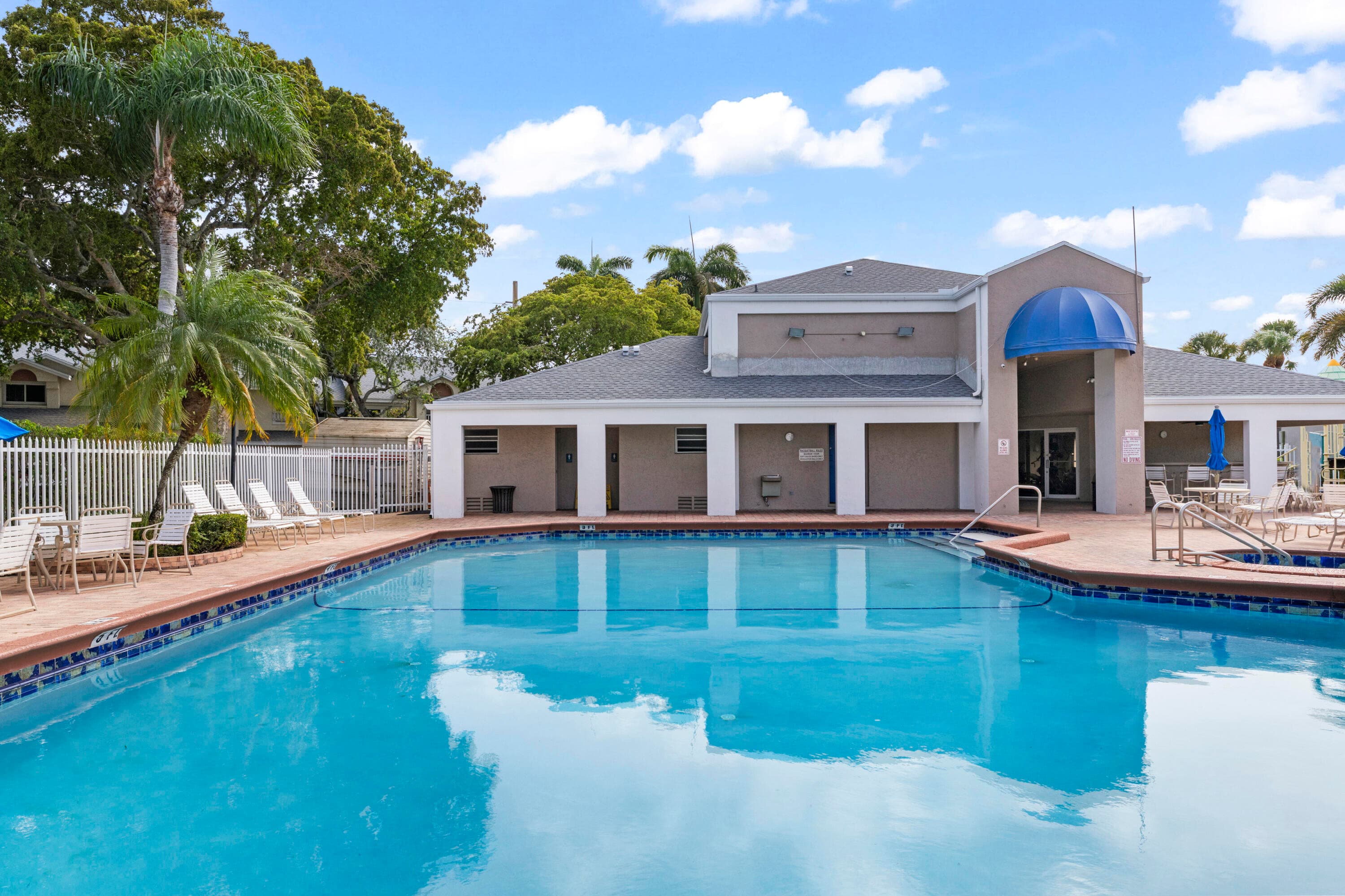 2030 Discovery Circle E, Deerfield Beach, FL 33442 — photo 52 of 60