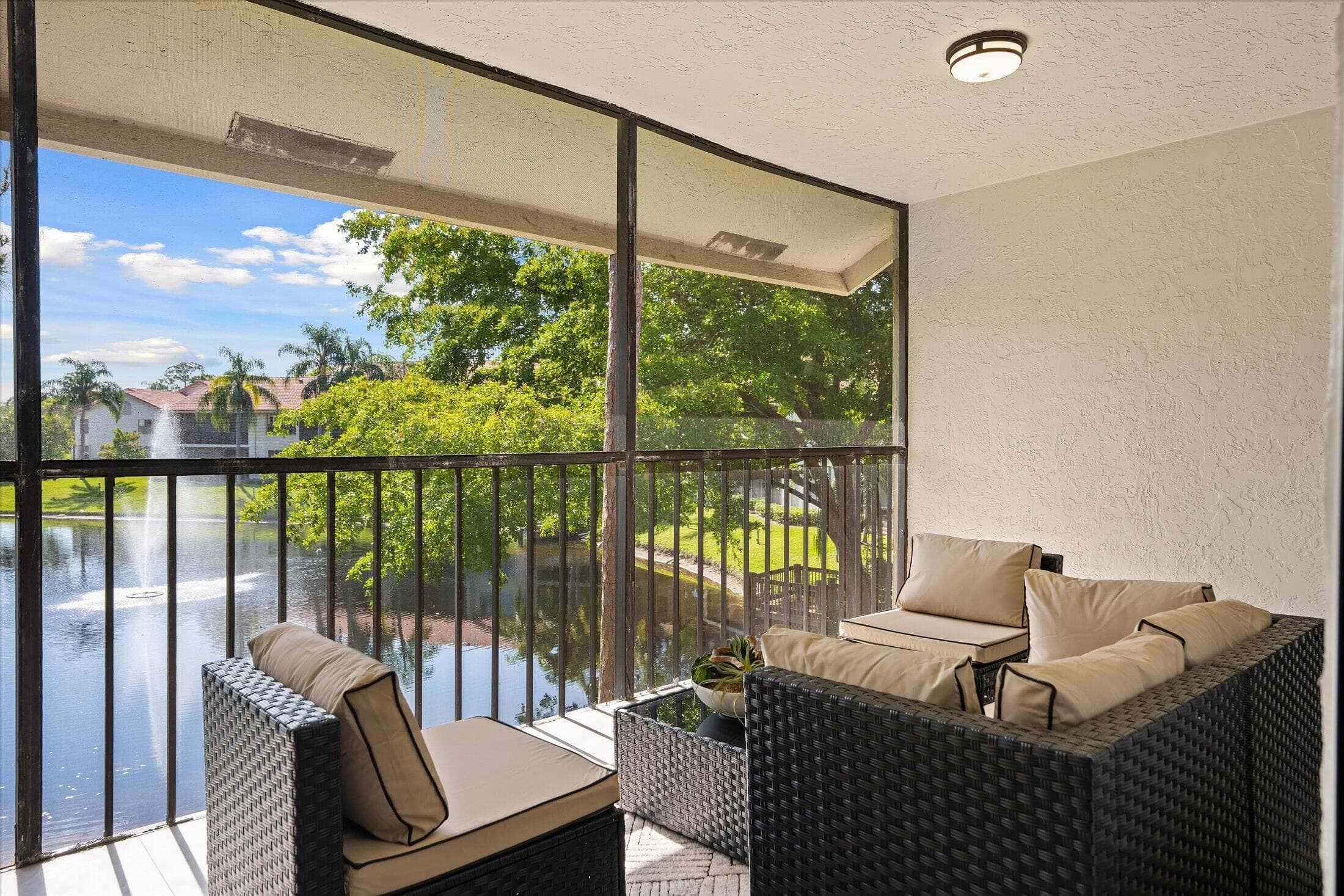 5521 Coach House Circle G, Boca Raton, FL 33486 — photo 16 of 32