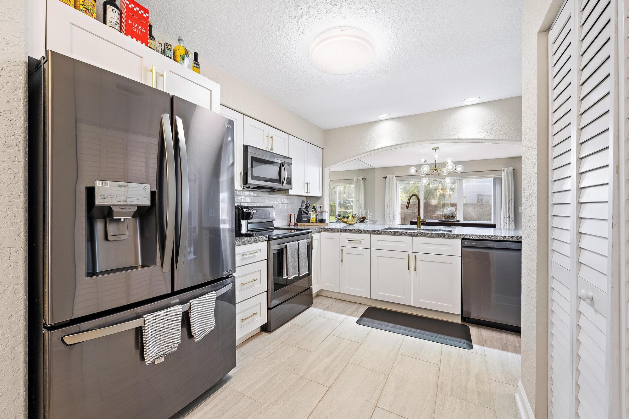 1734 SW 109th Terrace 1734, Davie, FL 33324 — photo 11 of 19