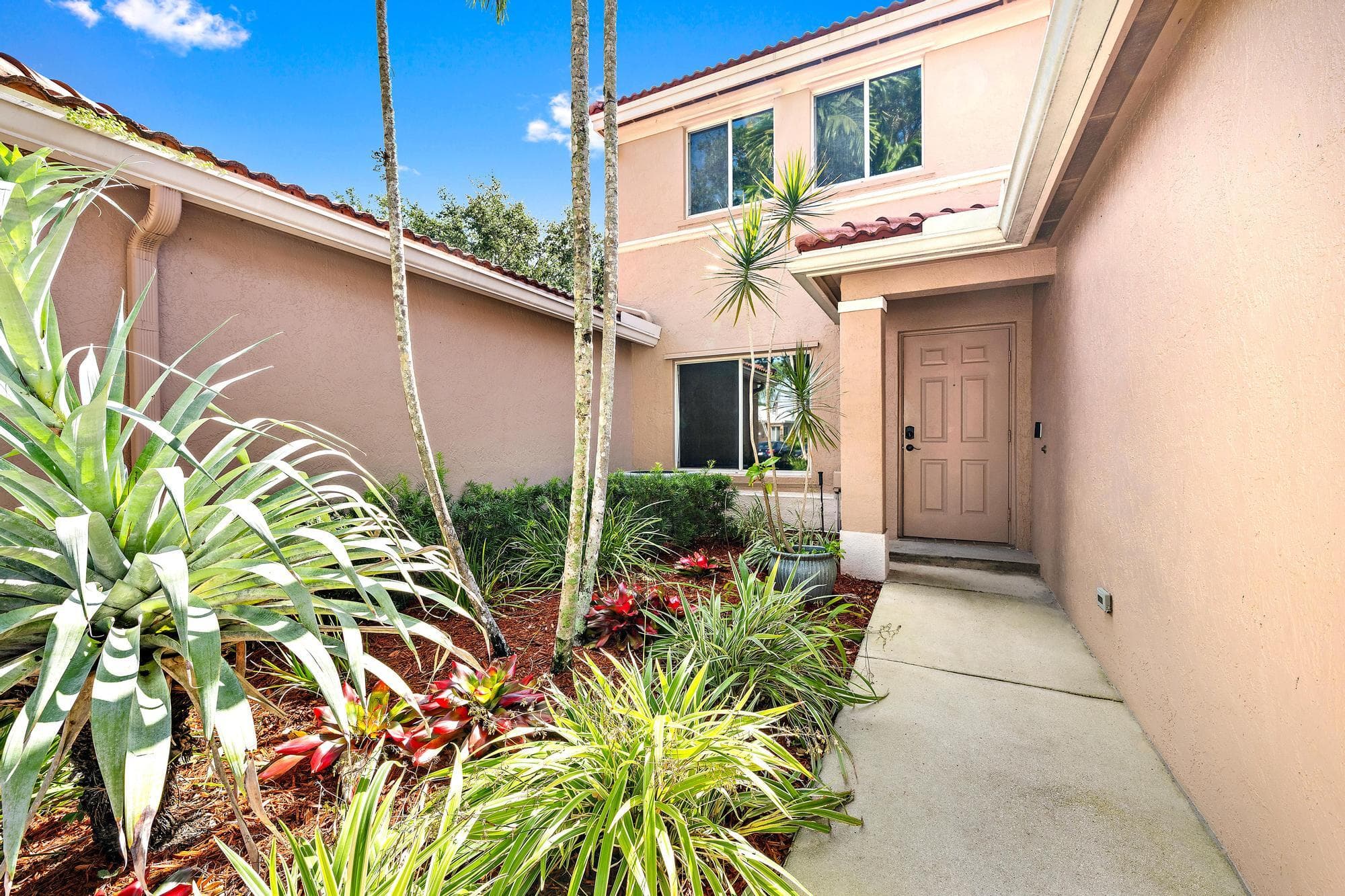 1734 SW 109th Terrace 1734, Davie, FL 33324 — photo 2 of 19