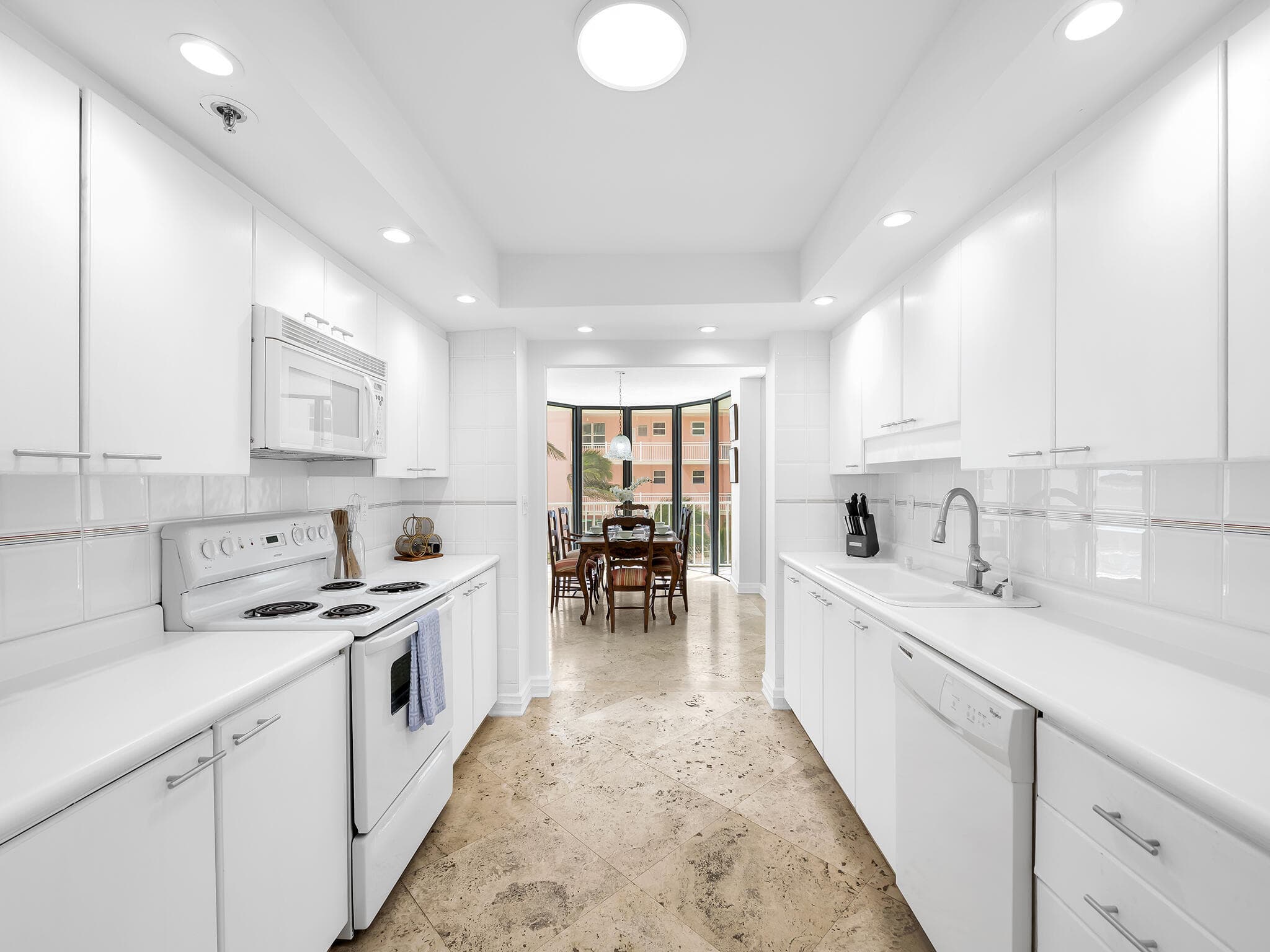 2917 S Ocean Boulevard 304, Highland Beach, FL 33487 — photo 11 of 39