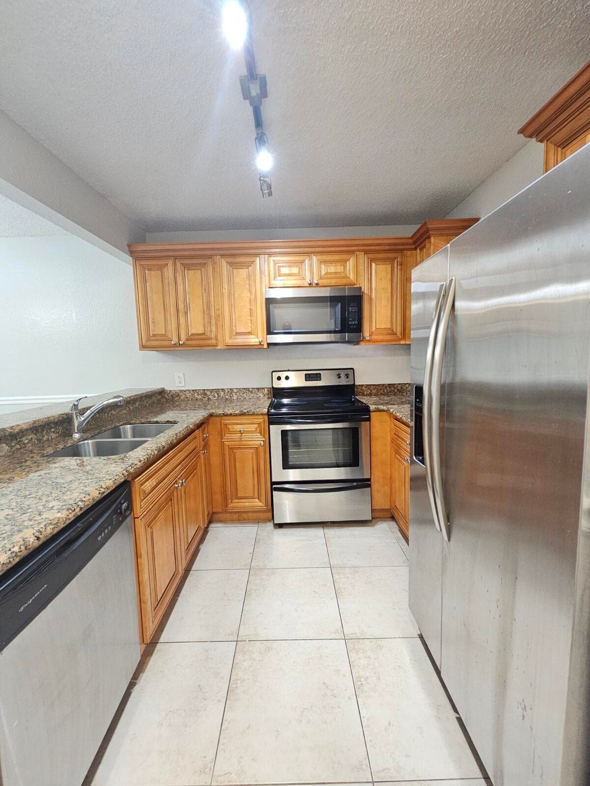 1700 Windorah Way A, West Palm Beach, FL 33411 — photo 4 of 20