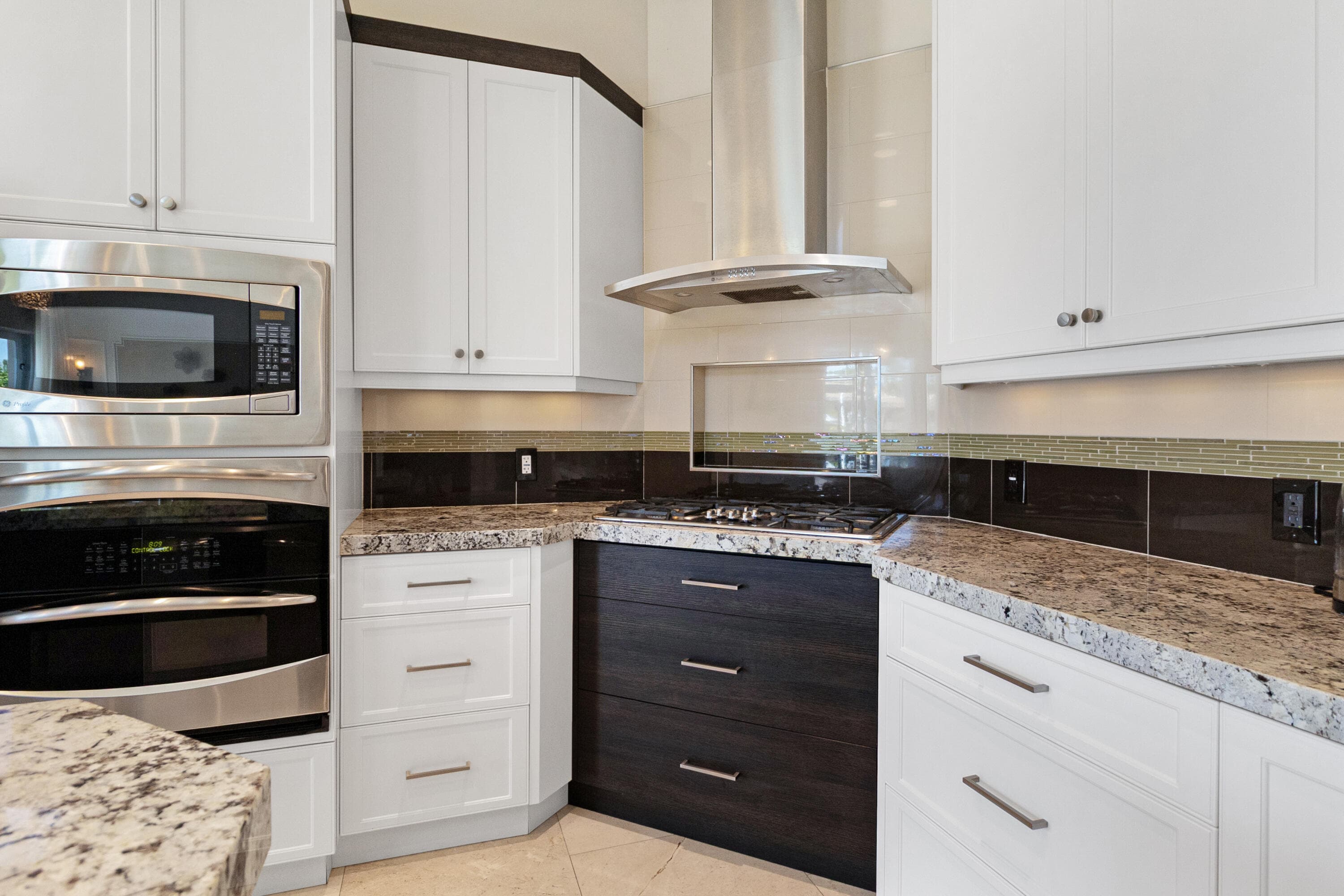 2461 SE 10th Street, Pompano Beach, FL 33062 — photo 10 of 57