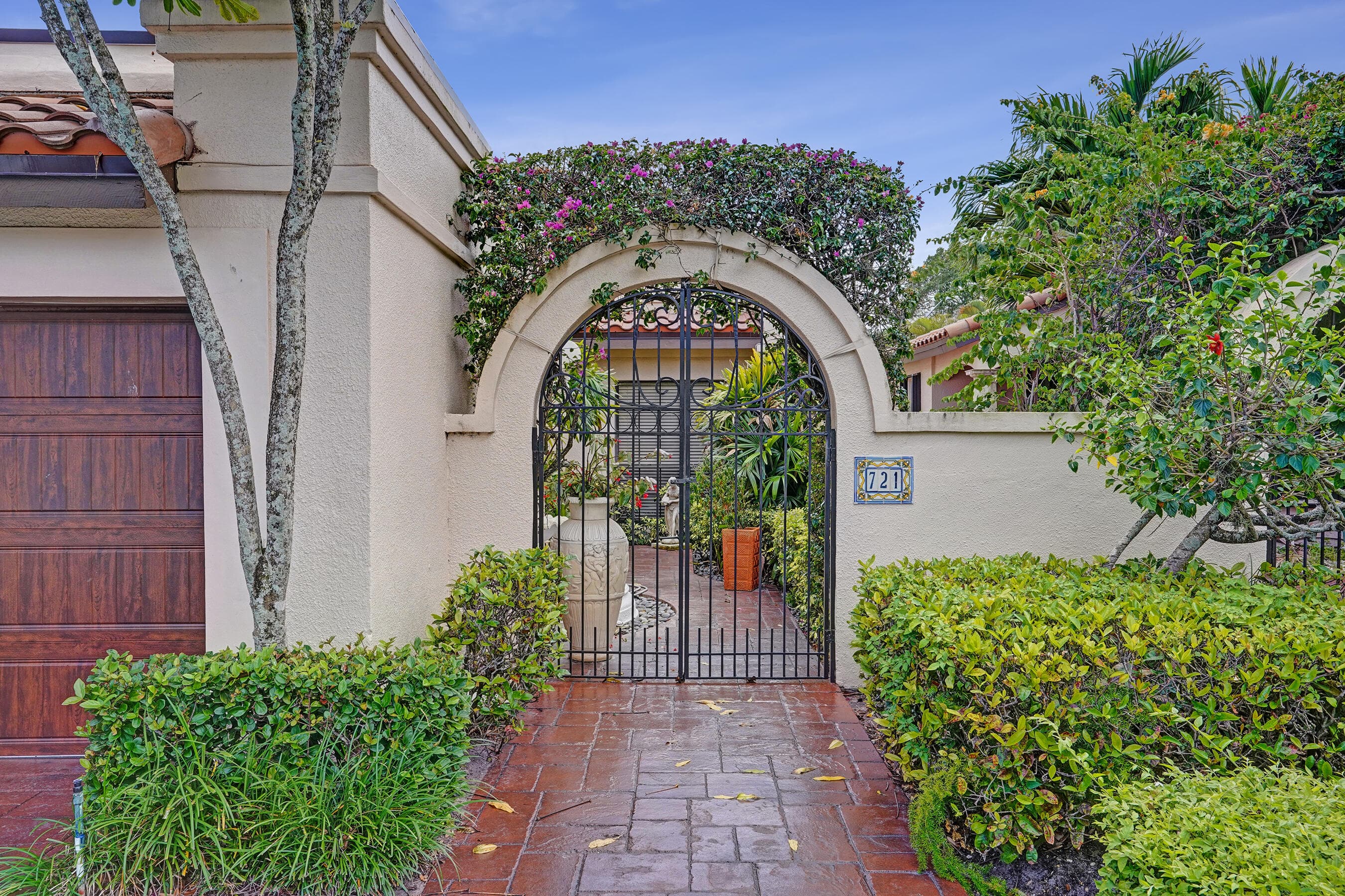 721 Via Genova, Deerfield Beach, FL 33442 — photo 2 of 55