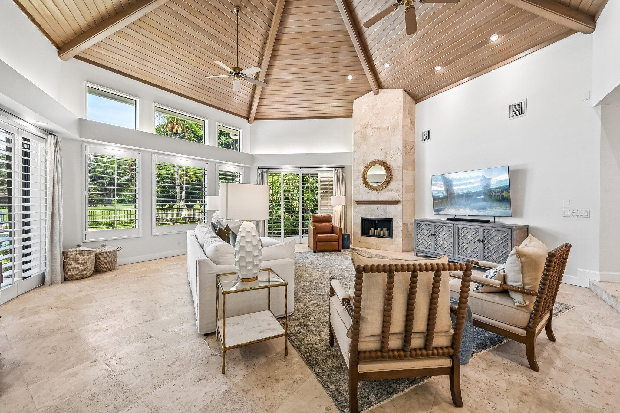 15 Carrick Road, Palm Beach Gardens, FL 33418 — photo 14 of 53