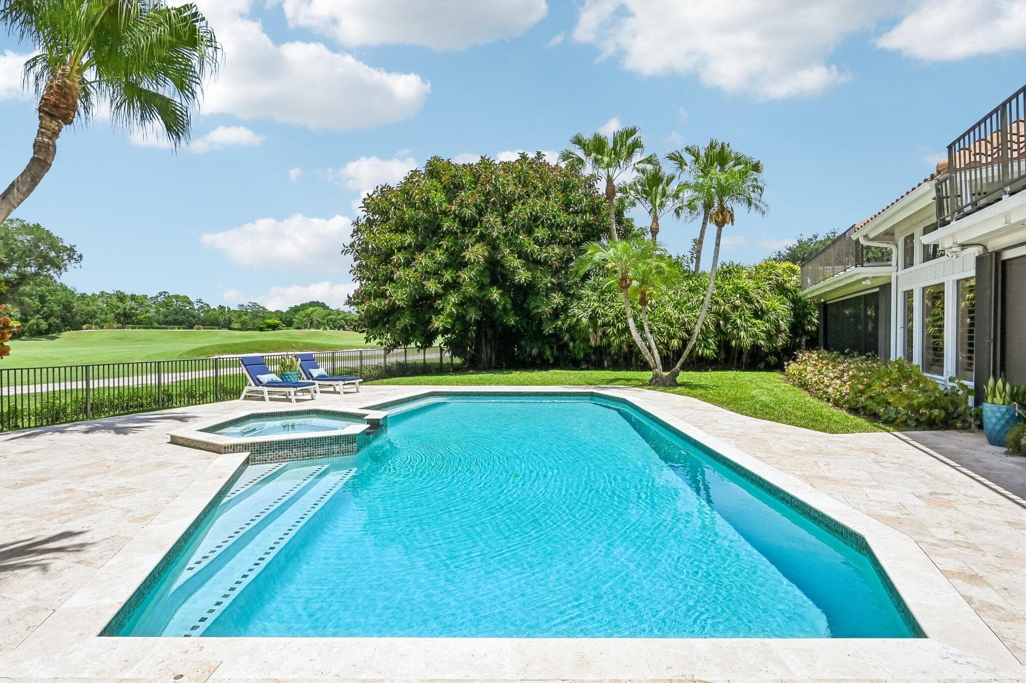 15 Carrick Road, Palm Beach Gardens, FL 33418 — photo 31 of 53