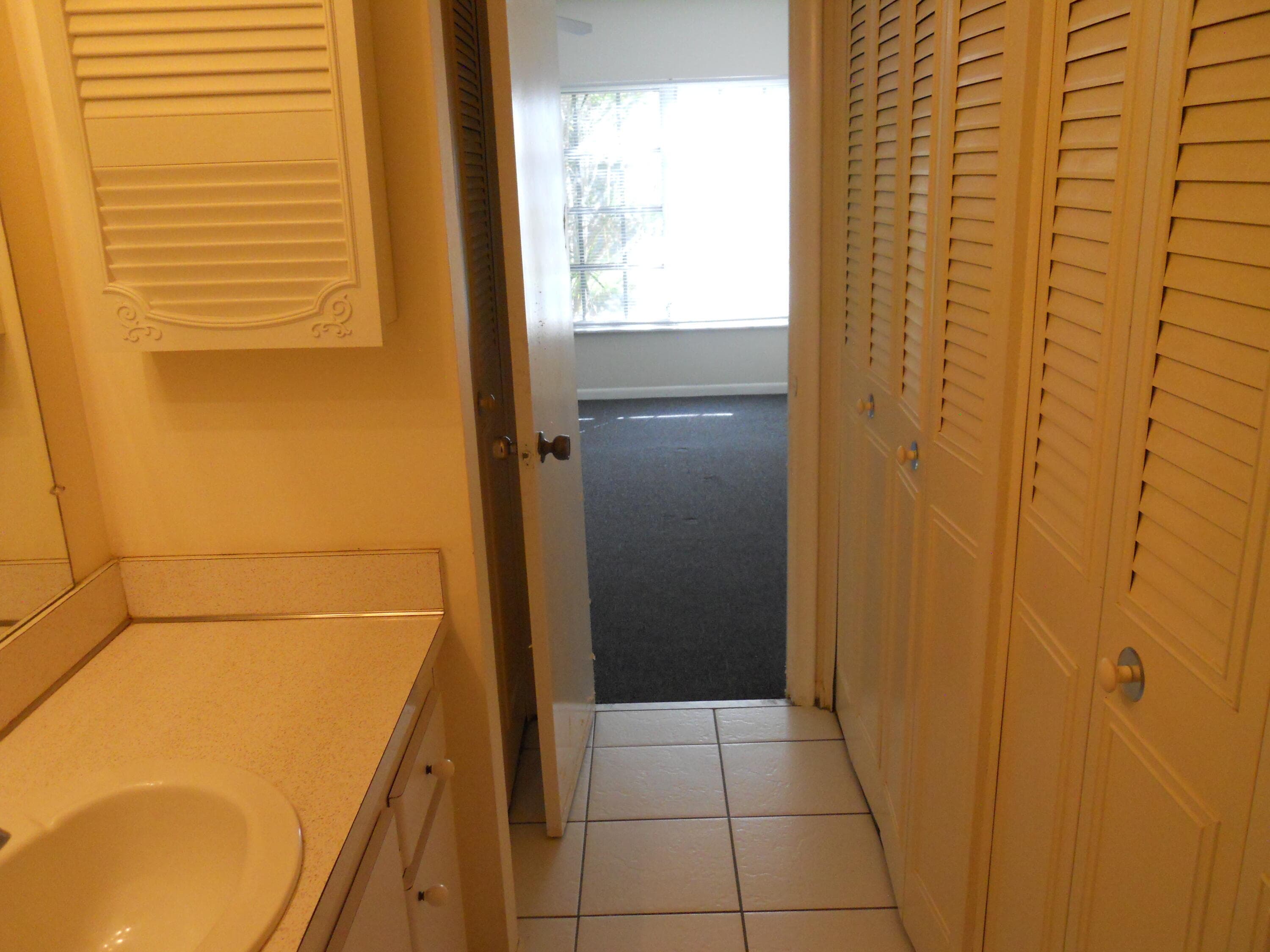250 NE 20th Street 123s, Boca Raton, FL 33431 — photo 24 of 34