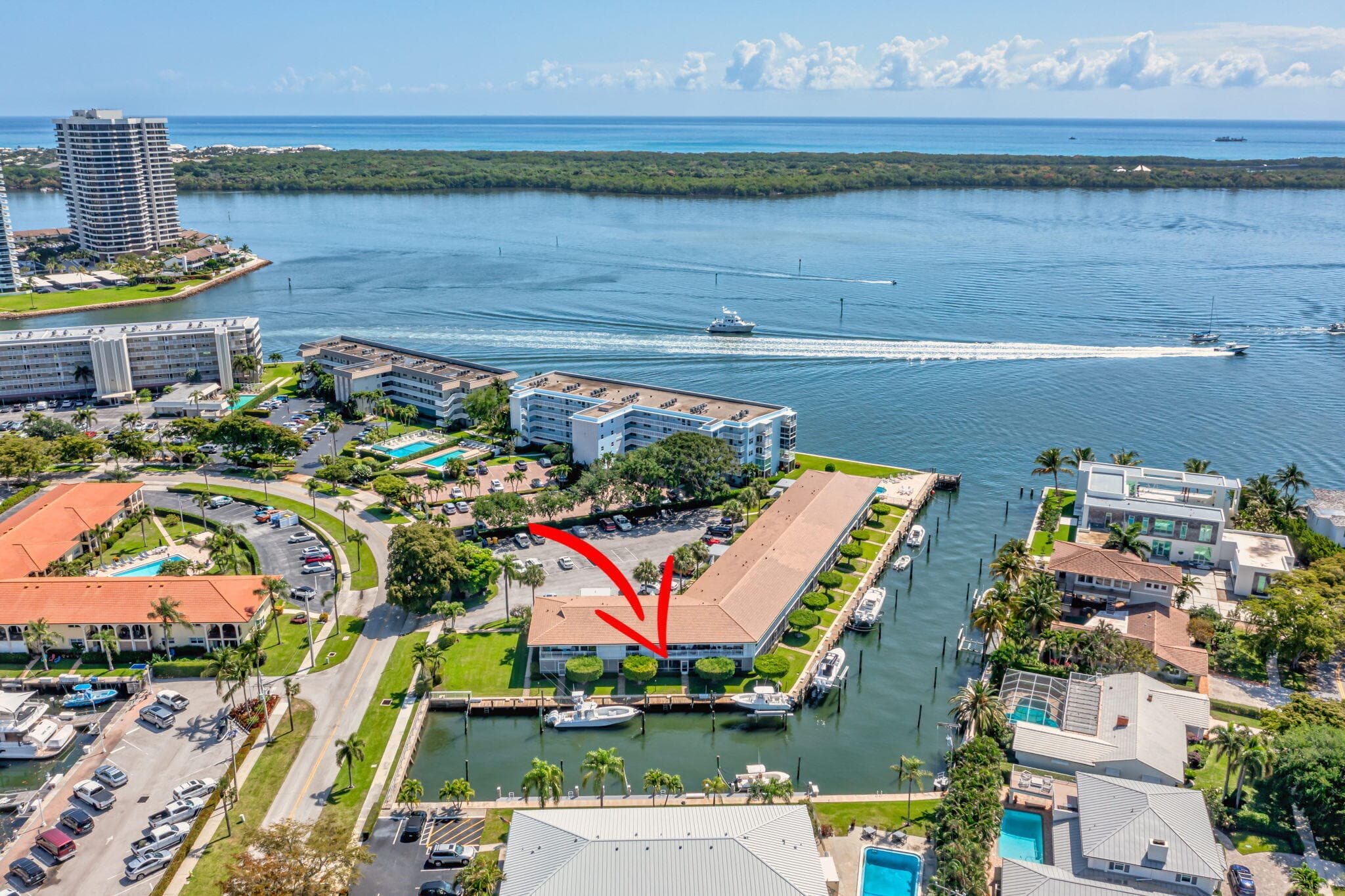 68 Yacht Club Drive 3, North Palm Beach, FL 33408 — photo 4 of 58