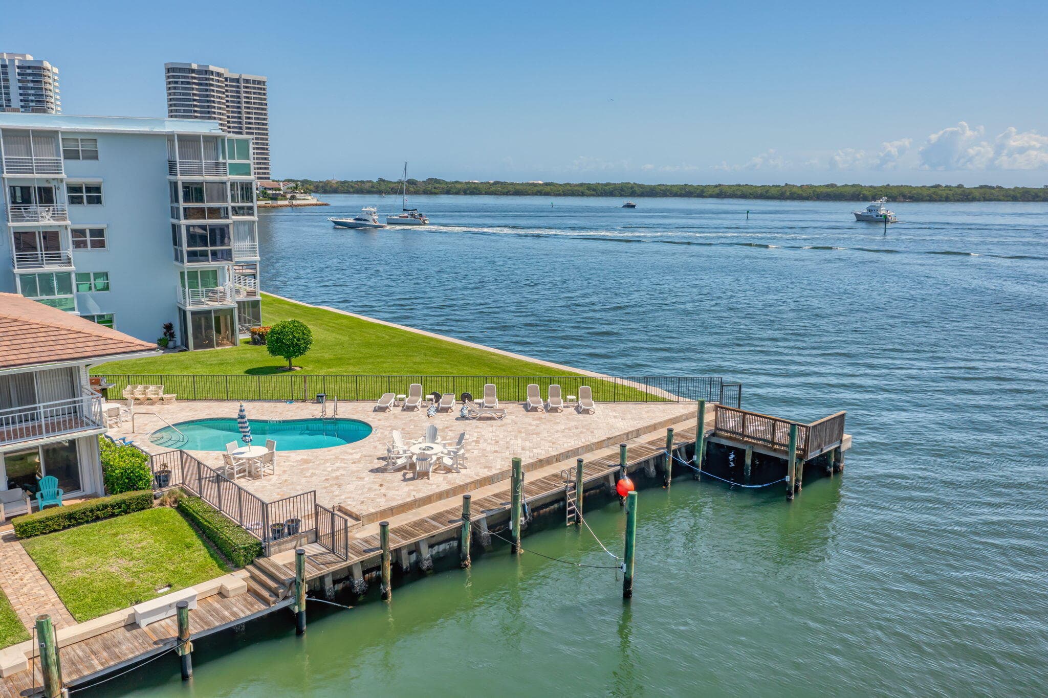 68 Yacht Club Drive 3, North Palm Beach, FL 33408 — photo 56 of 58