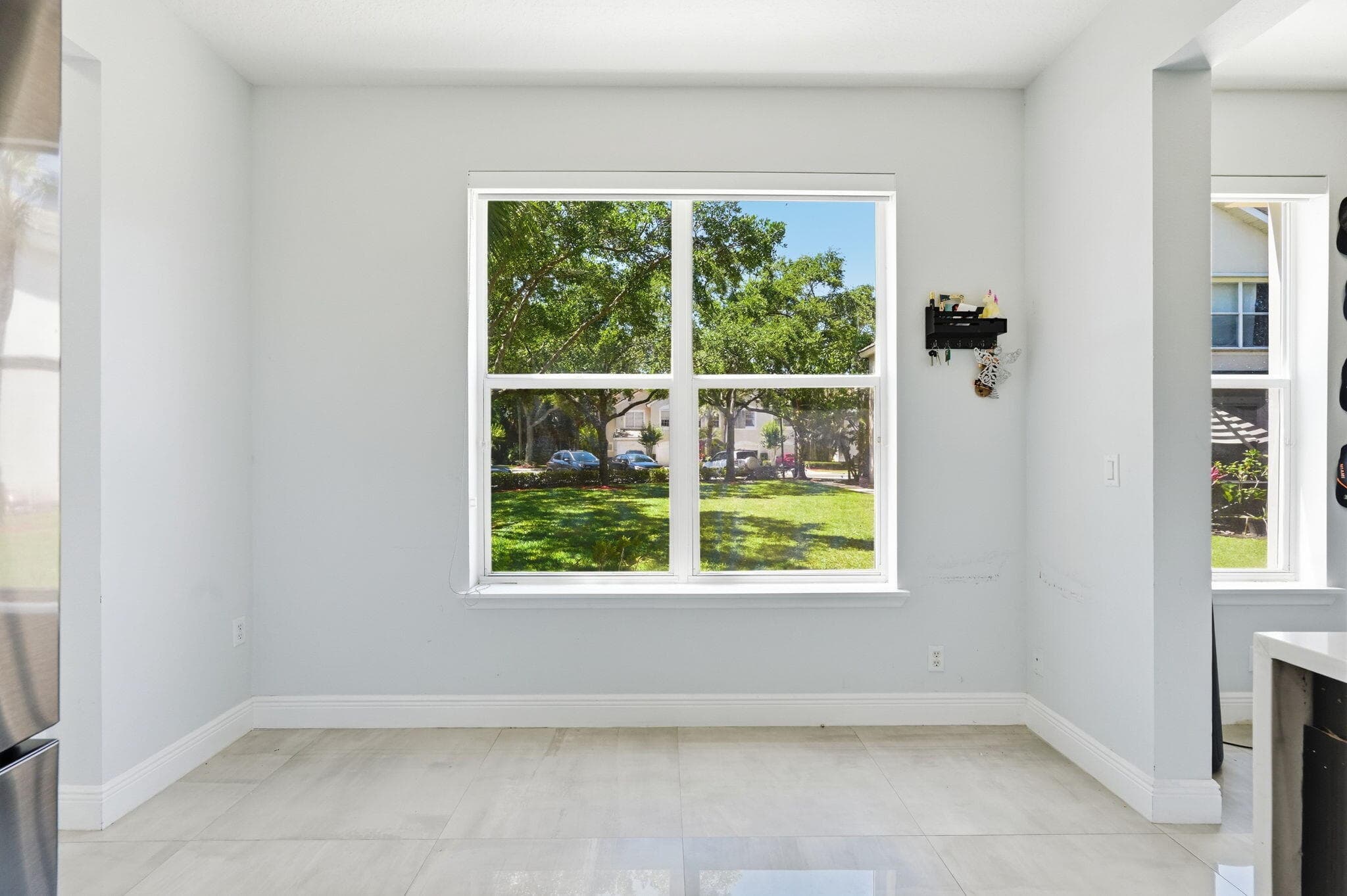 1086 Woodfield Road, Greenacres, FL 33415 — photo 11 of 32