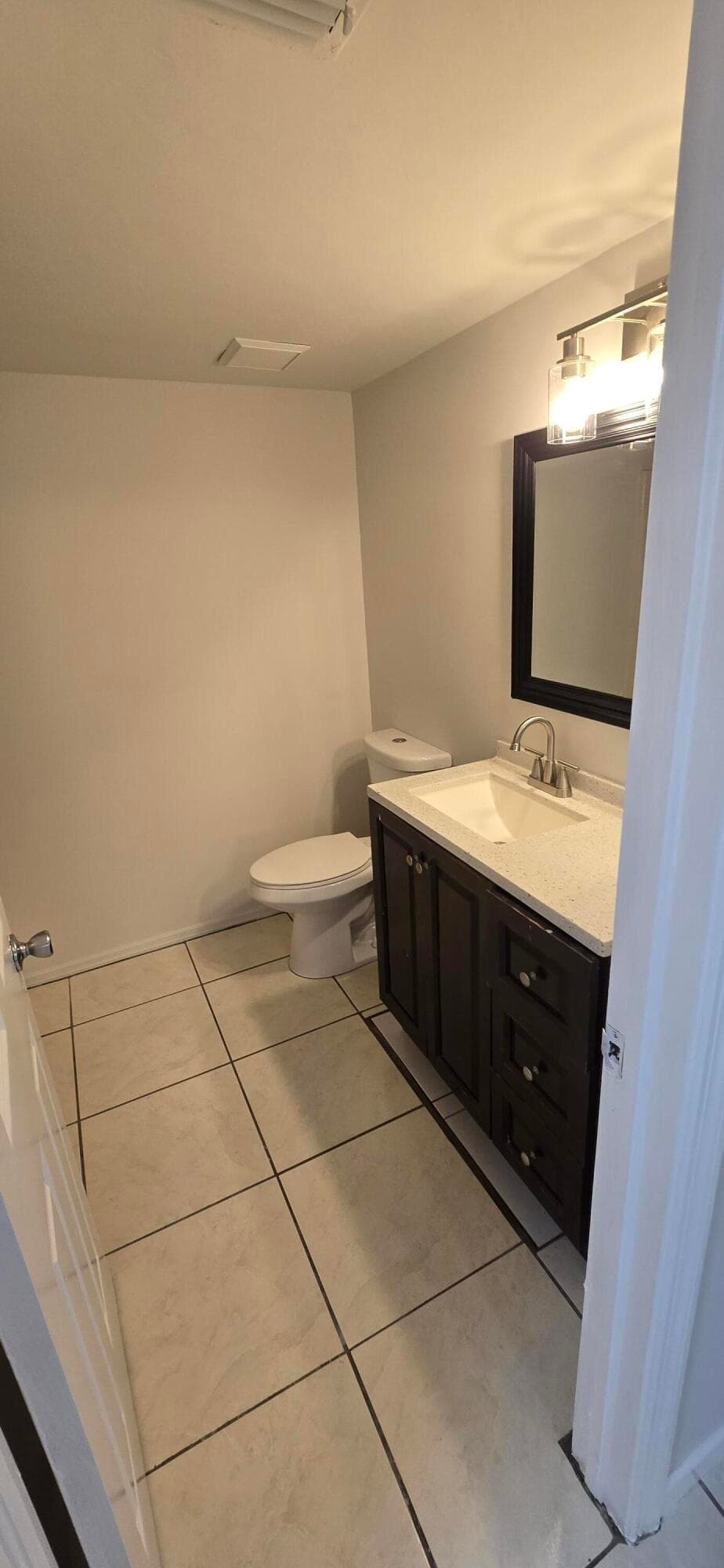 Condominium in Royal Palm Beach — photo 5 of 12