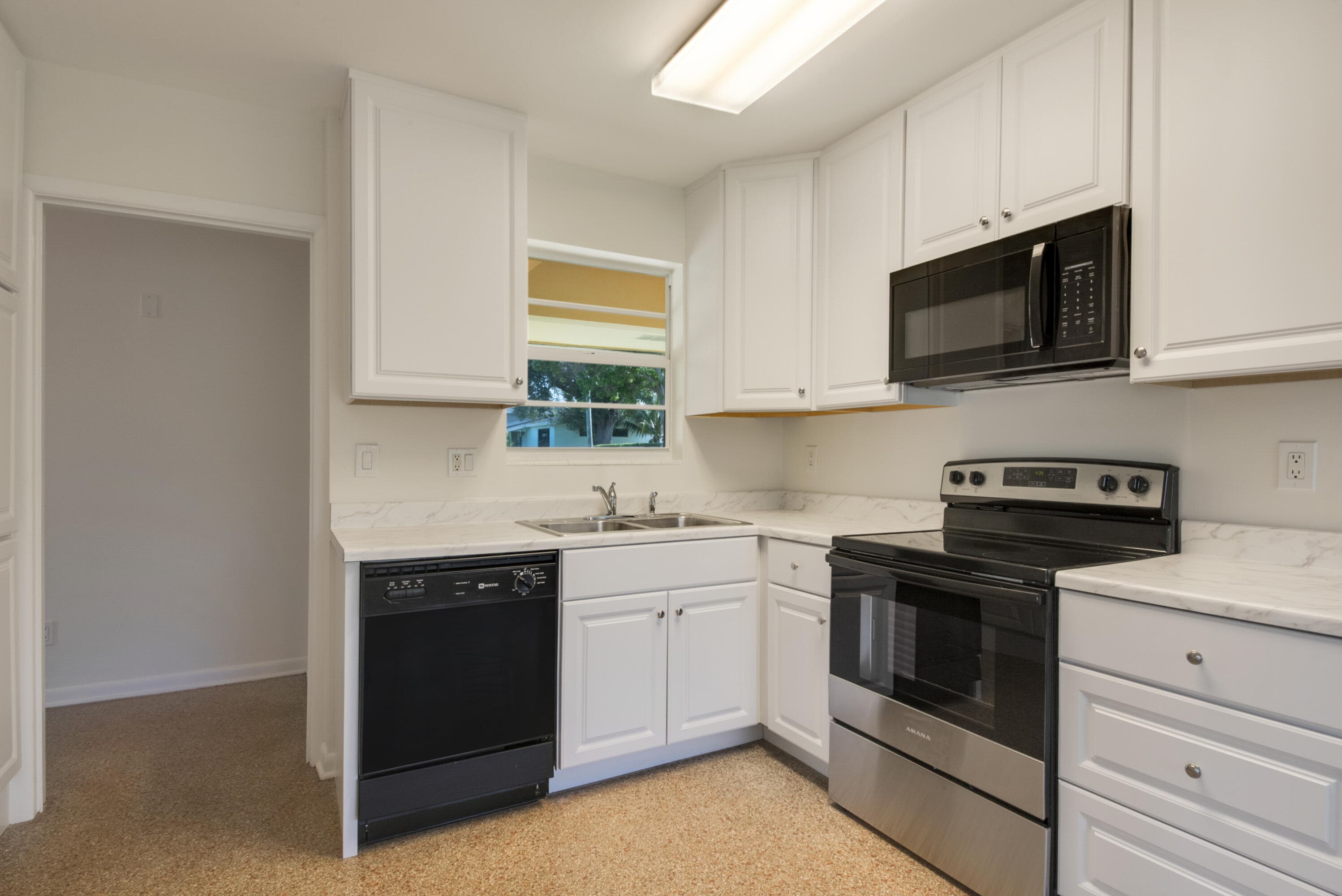 2022 Collier Avenue, Lake Worth, FL 33461 — photo 11 of 38