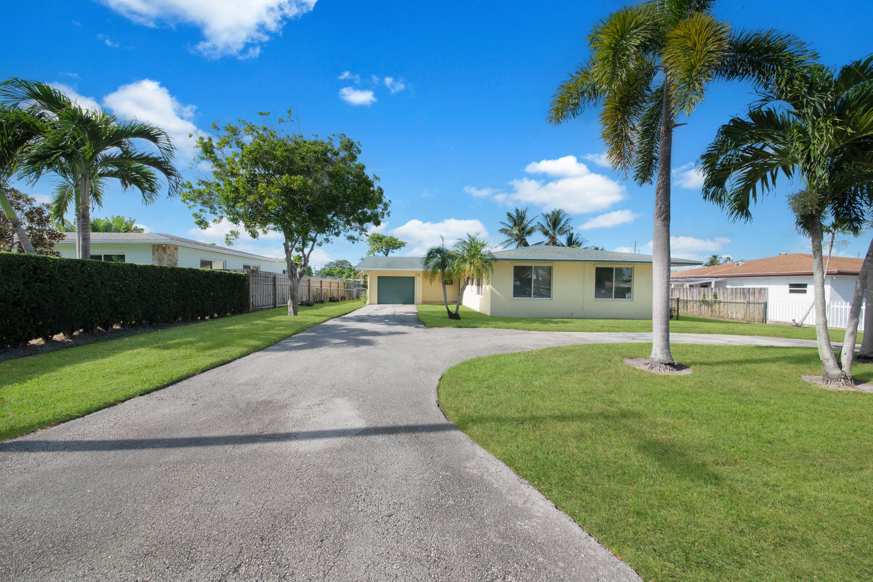 2022 Collier Avenue, Lake Worth, FL 33461 — photo 33 of 38