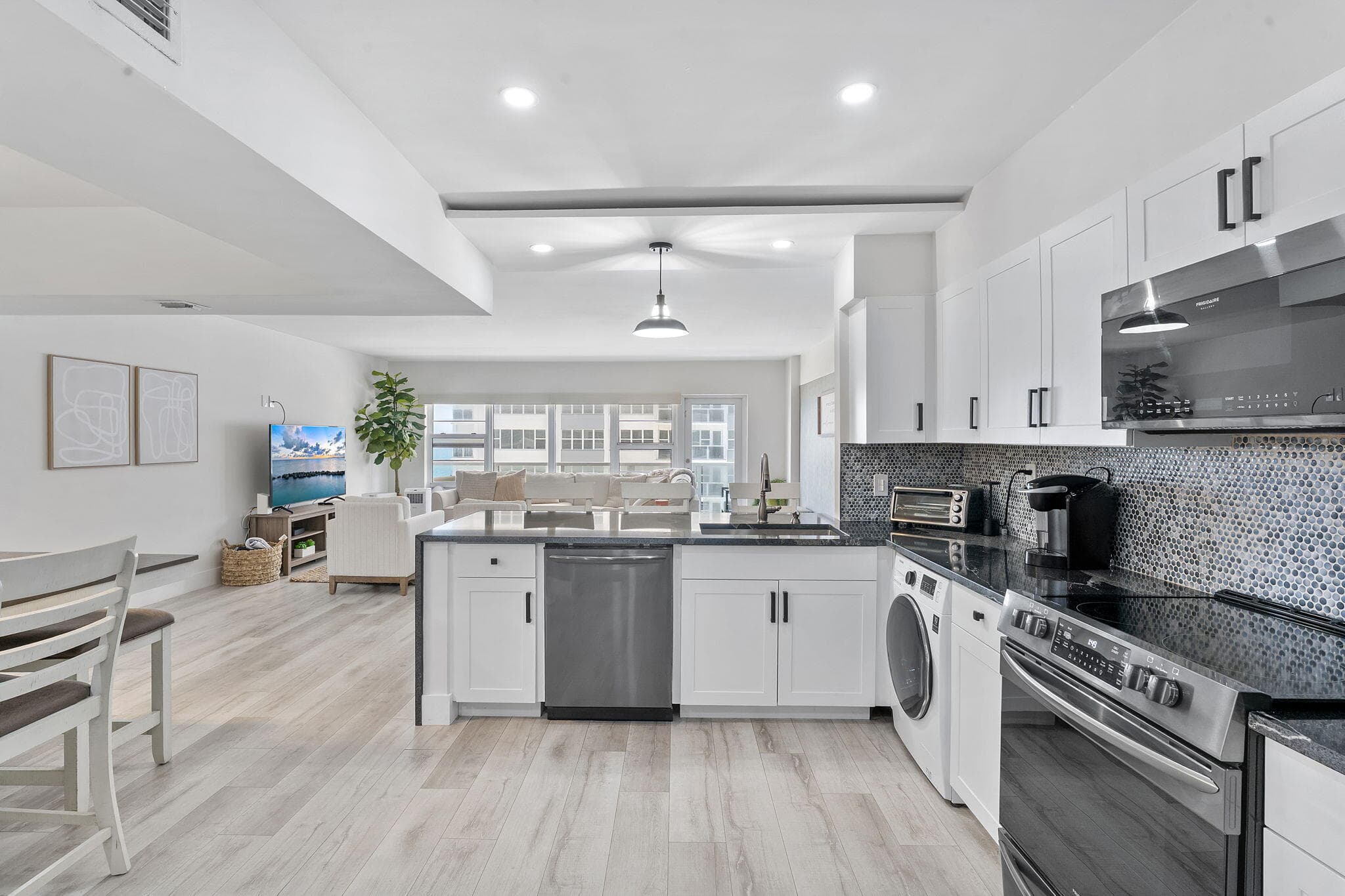 3750 Galt Ocean Drive 1002, Fort Lauderdale, FL 33308 — photo 10 of 42
