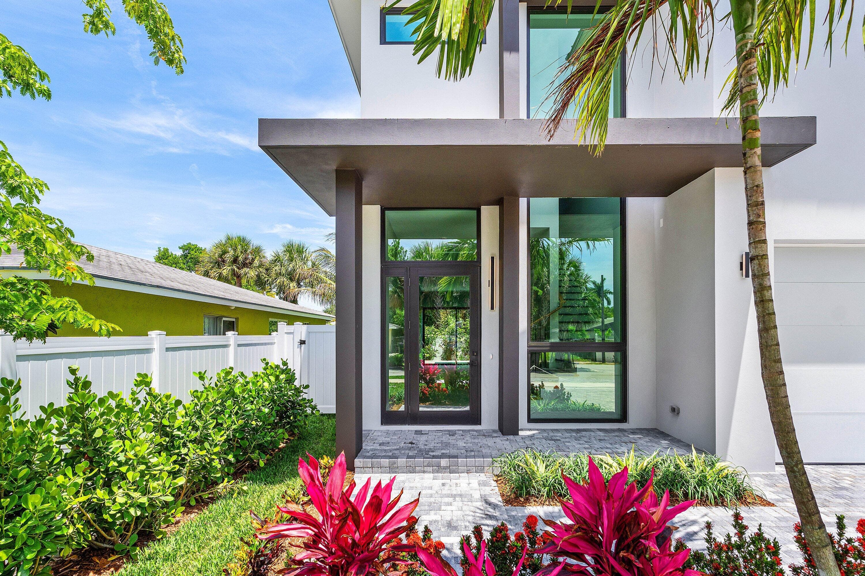 207 SE 5th Street, Delray Beach, FL 33483 — photo 2 of 46