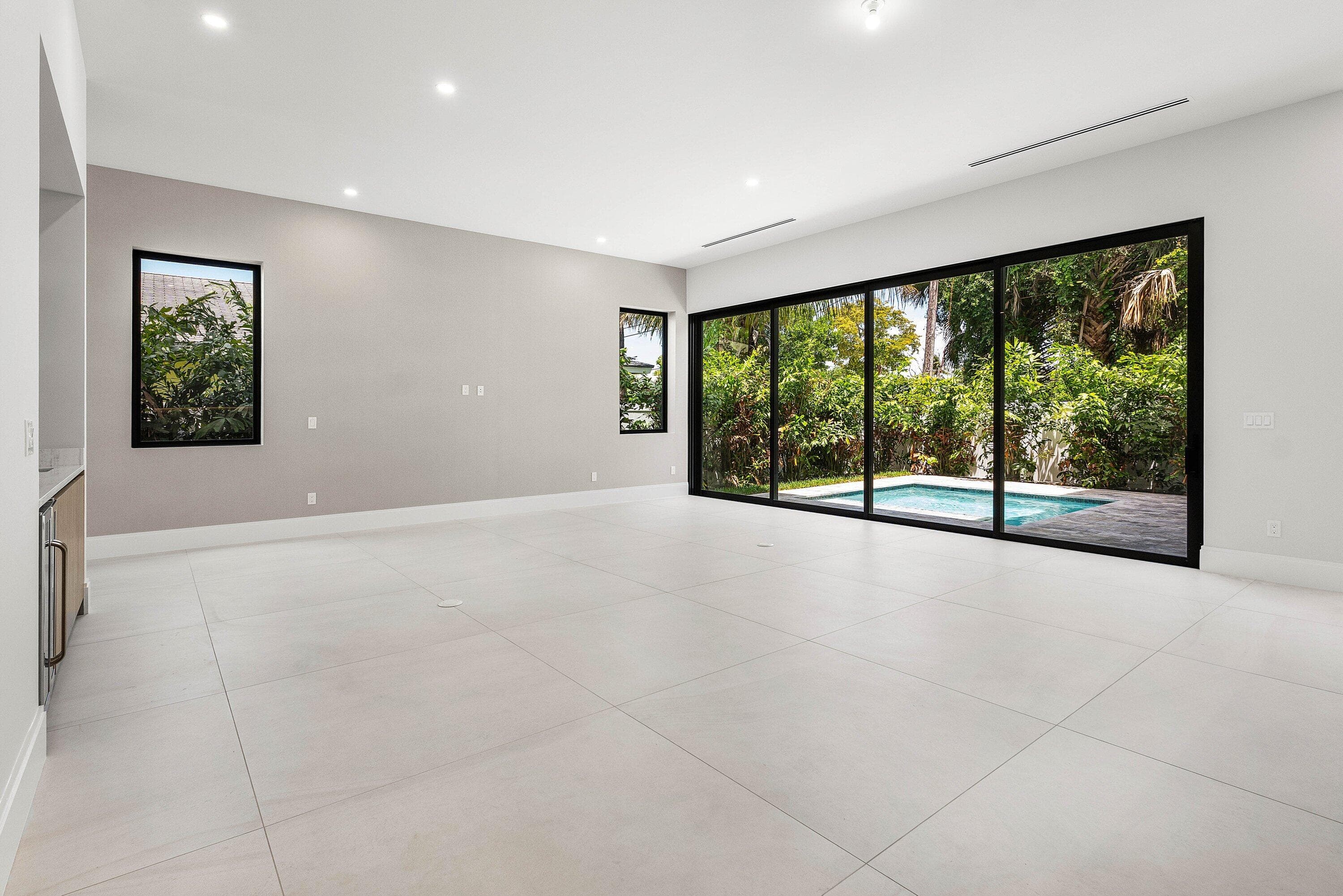 207 SE 5th Street, Delray Beach, FL 33483 — photo 4 of 46