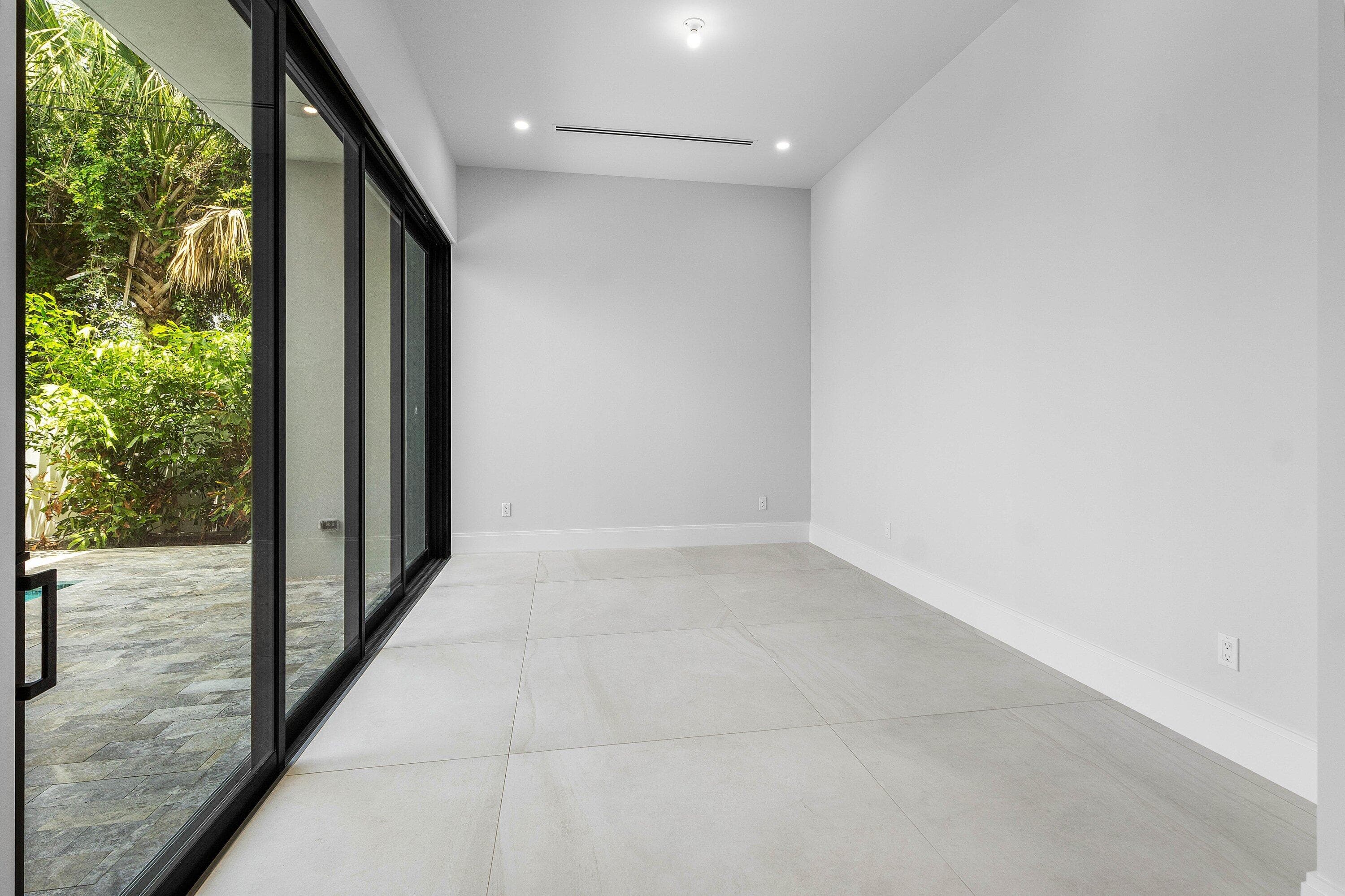 207 SE 5th Street, Delray Beach, FL 33483 — photo 10 of 46