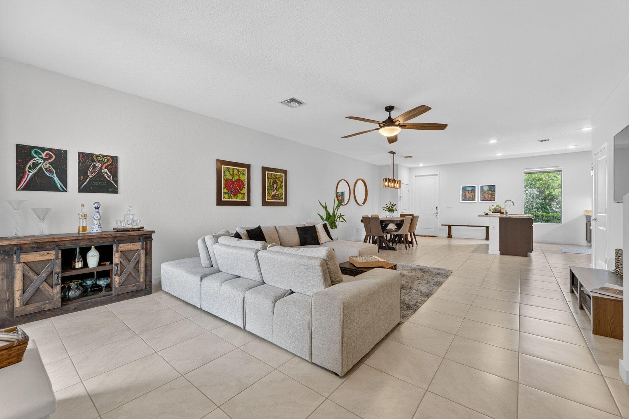 527 NW 17th Street, Fort Lauderdale, FL 33311 — photo 3 of 31