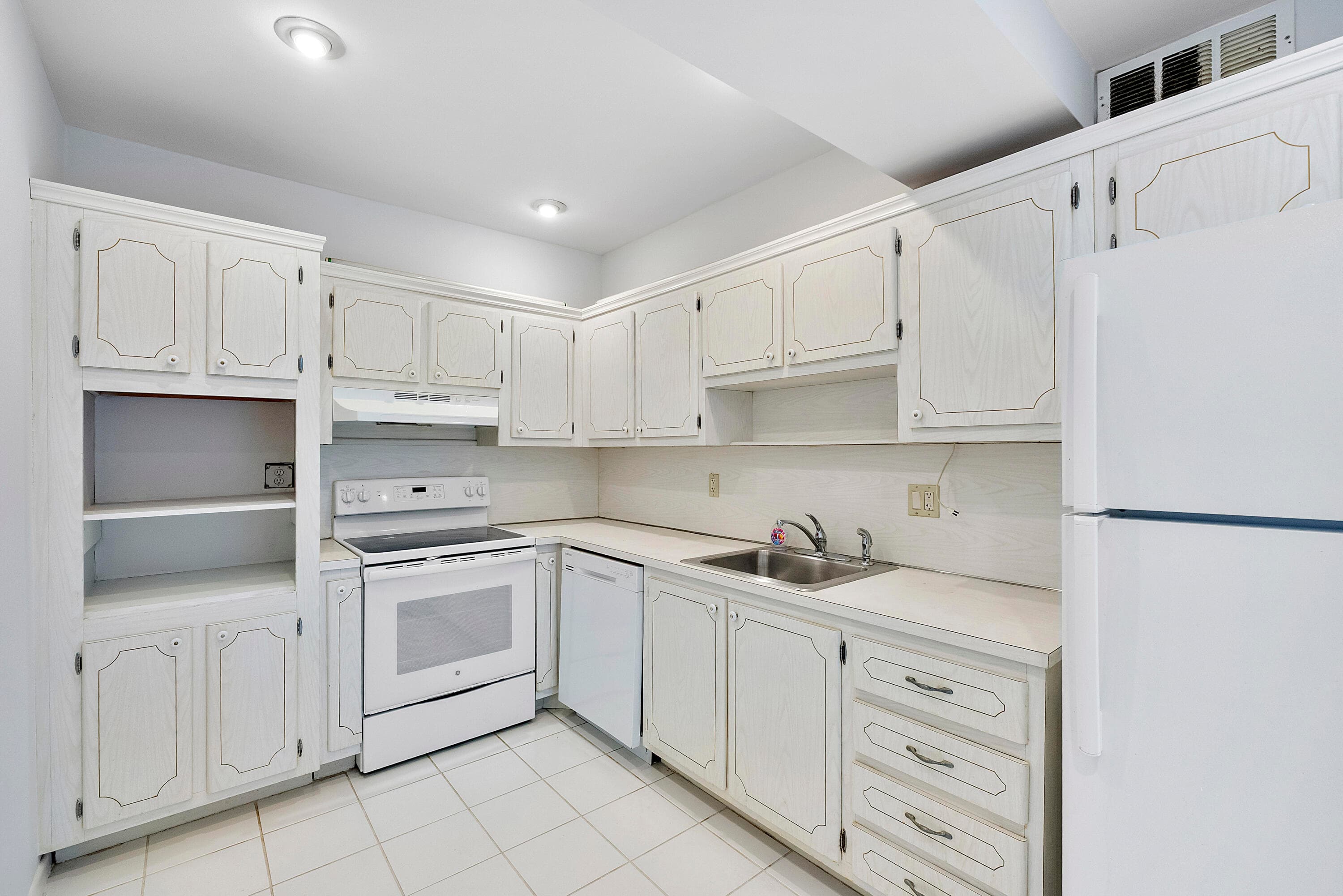 2851 S Ocean Boulevard 7 E, Boca Raton, FL 33432 — photo 9 of 42