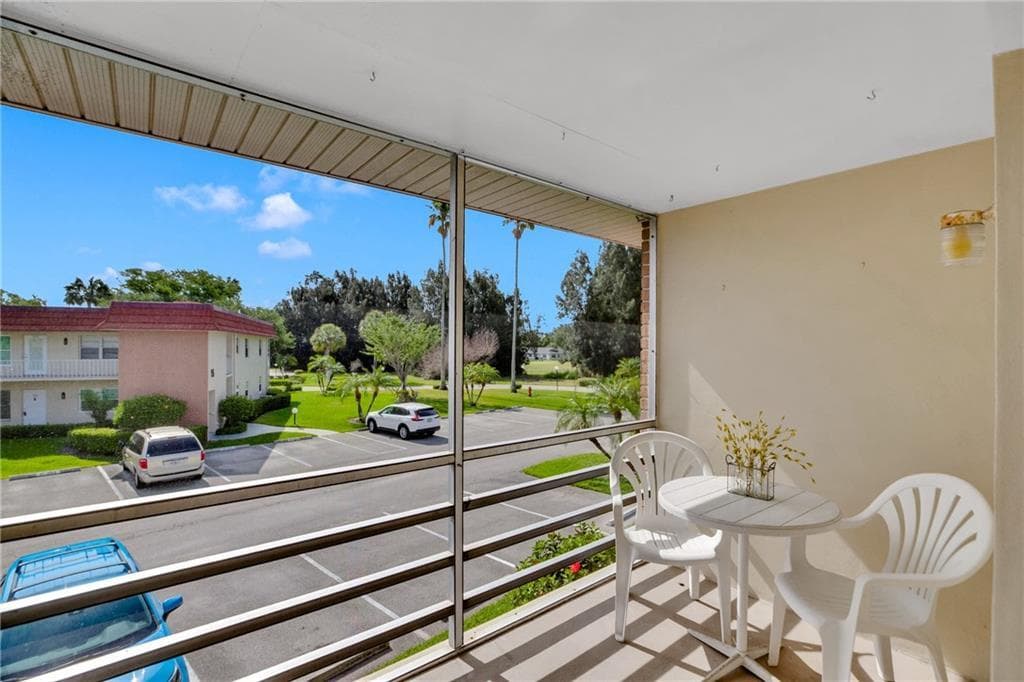 16 Vista Palm Lane 204, Vero Beach, FL 32962 — photo 21 of 36