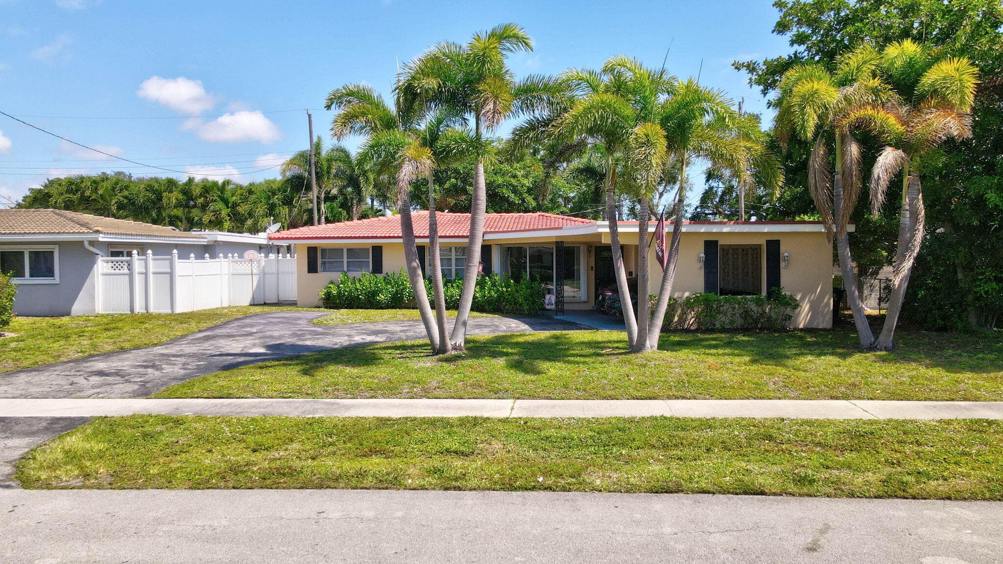 2169 NE 62nd Court, Fort Lauderdale, FL 33308 — photo 2 of 39