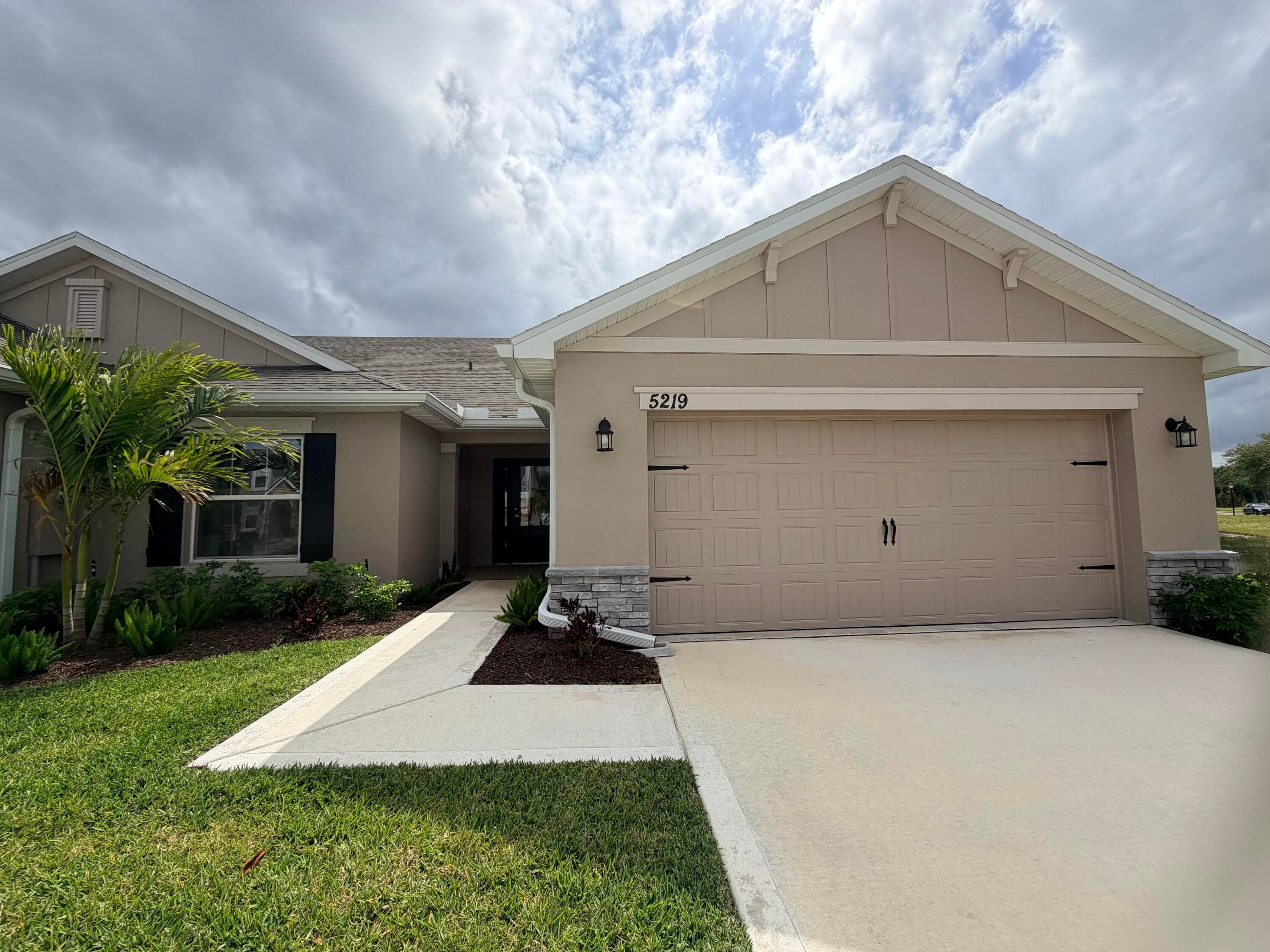 8622 Giovanni Avenue, Fort Pierce, FL 34951 — photo 1 of 20