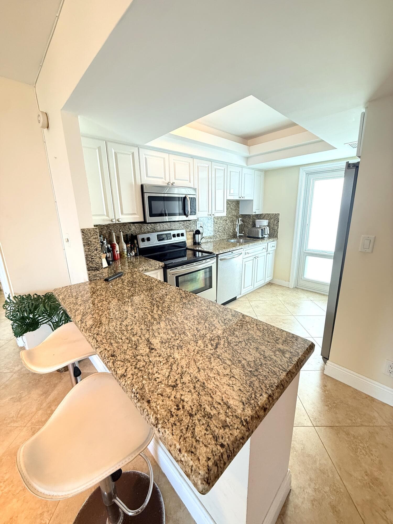 333 NE 21st Avenue 1704, Deerfield Beach, FL 33441 — photo 9 of 16