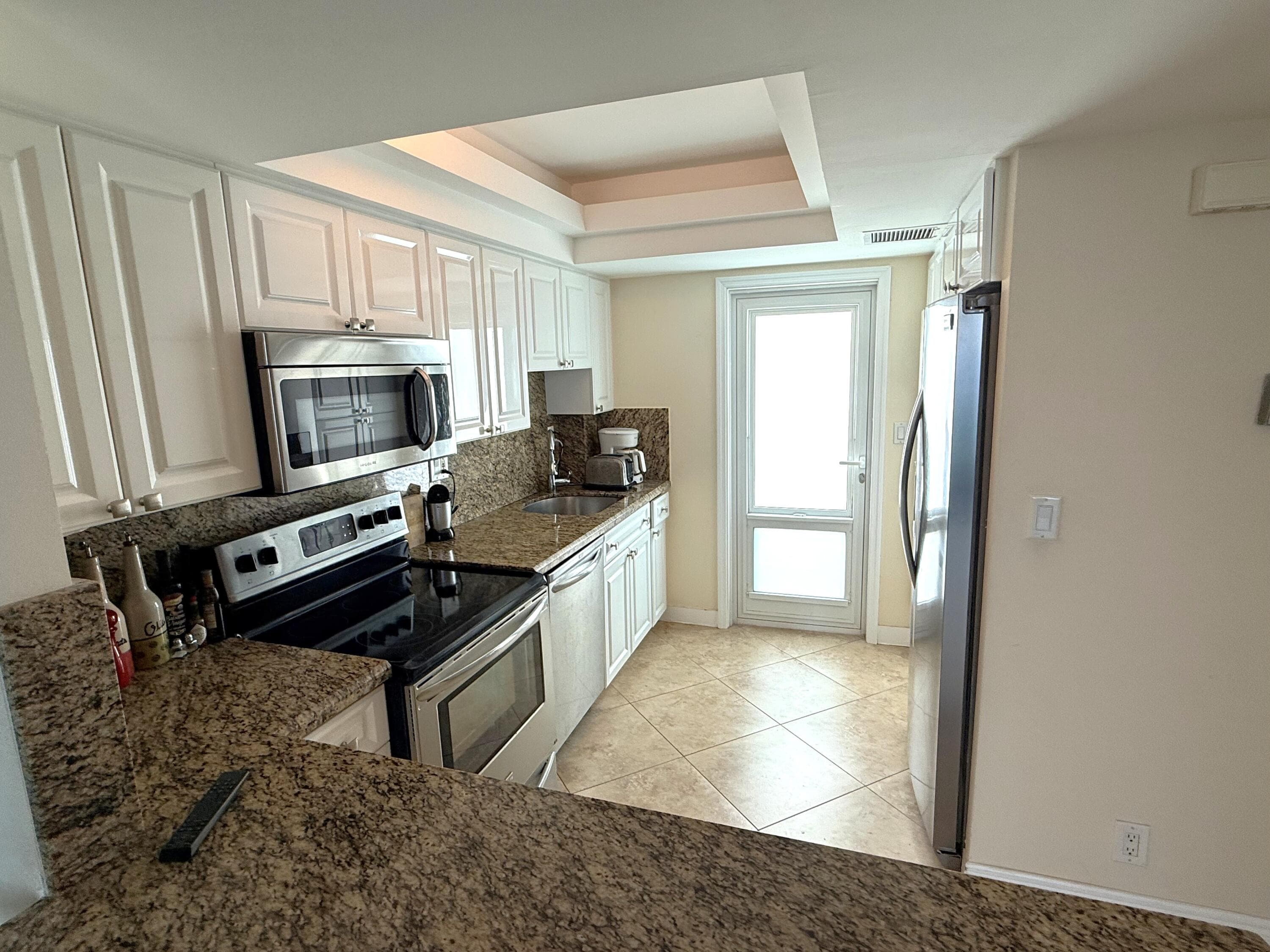 333 NE 21st Avenue 1704, Deerfield Beach, FL 33441 — photo 8 of 16