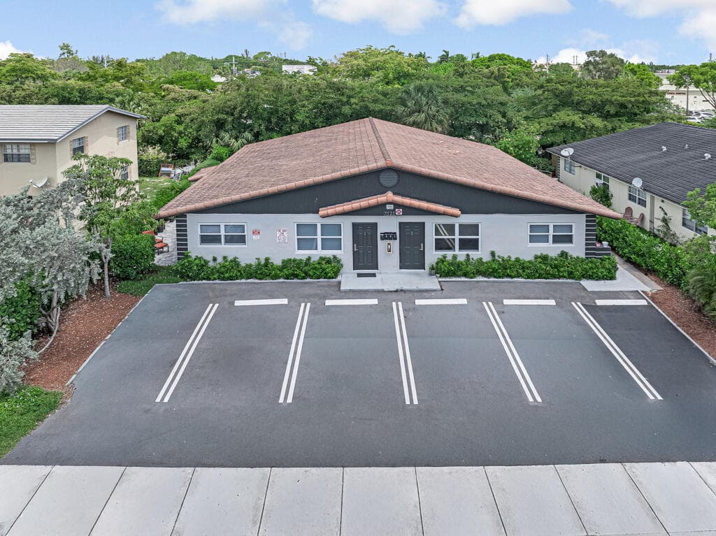 7521 NW 44th Court, Coral Springs, FL 33065 — photo 1 of 51