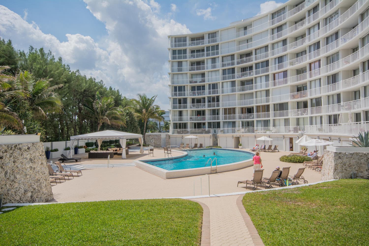 2780 S Ocean Boulevard 306, Palm Beach, FL 33480 — photo 26 of 37