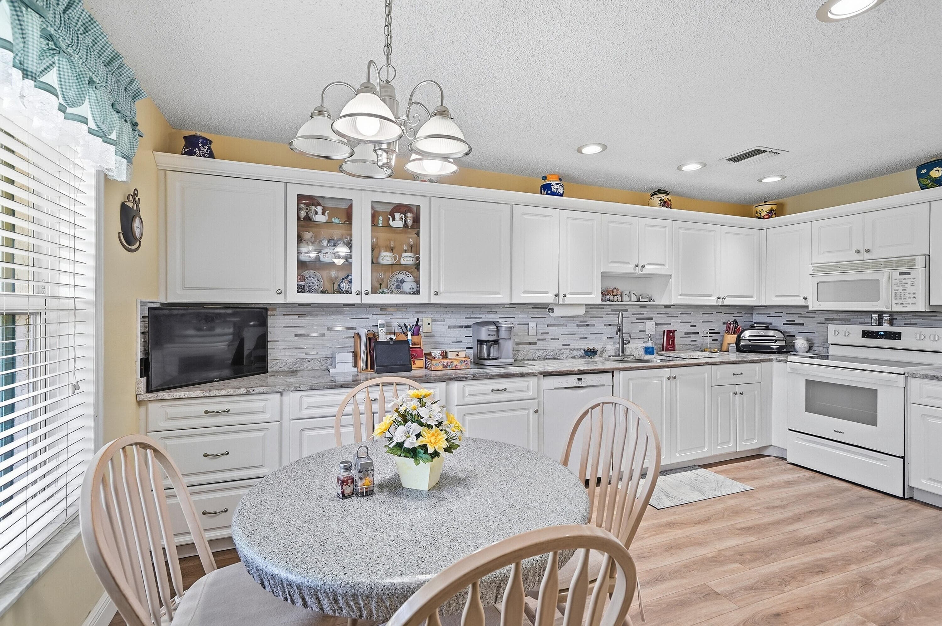 1840 NW 13th Street 102, Delray Beach, FL 33445 — photo 3 of 38
