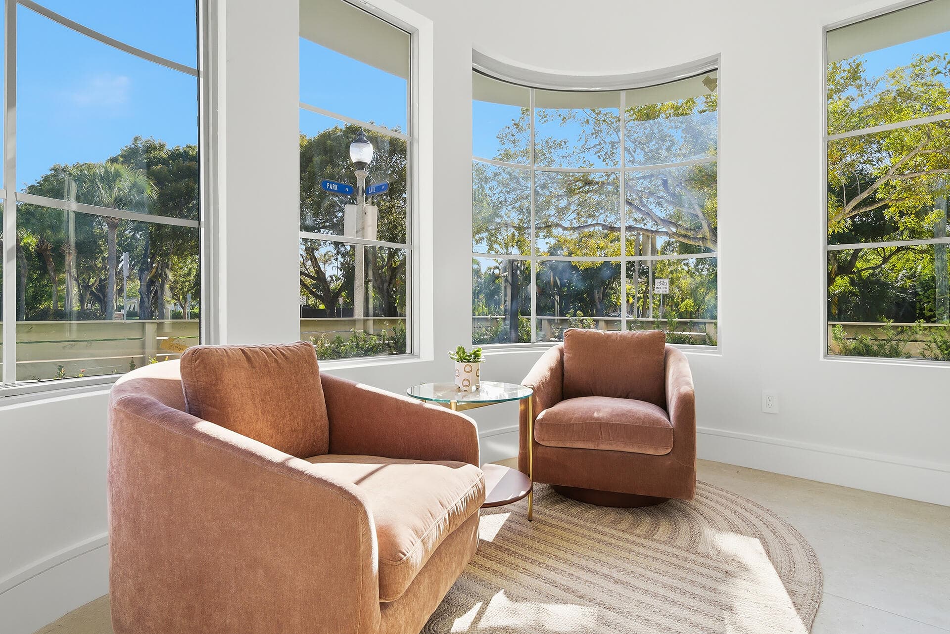 785 Park Place, West Palm Beach, FL 33401 — photo 5 of 35