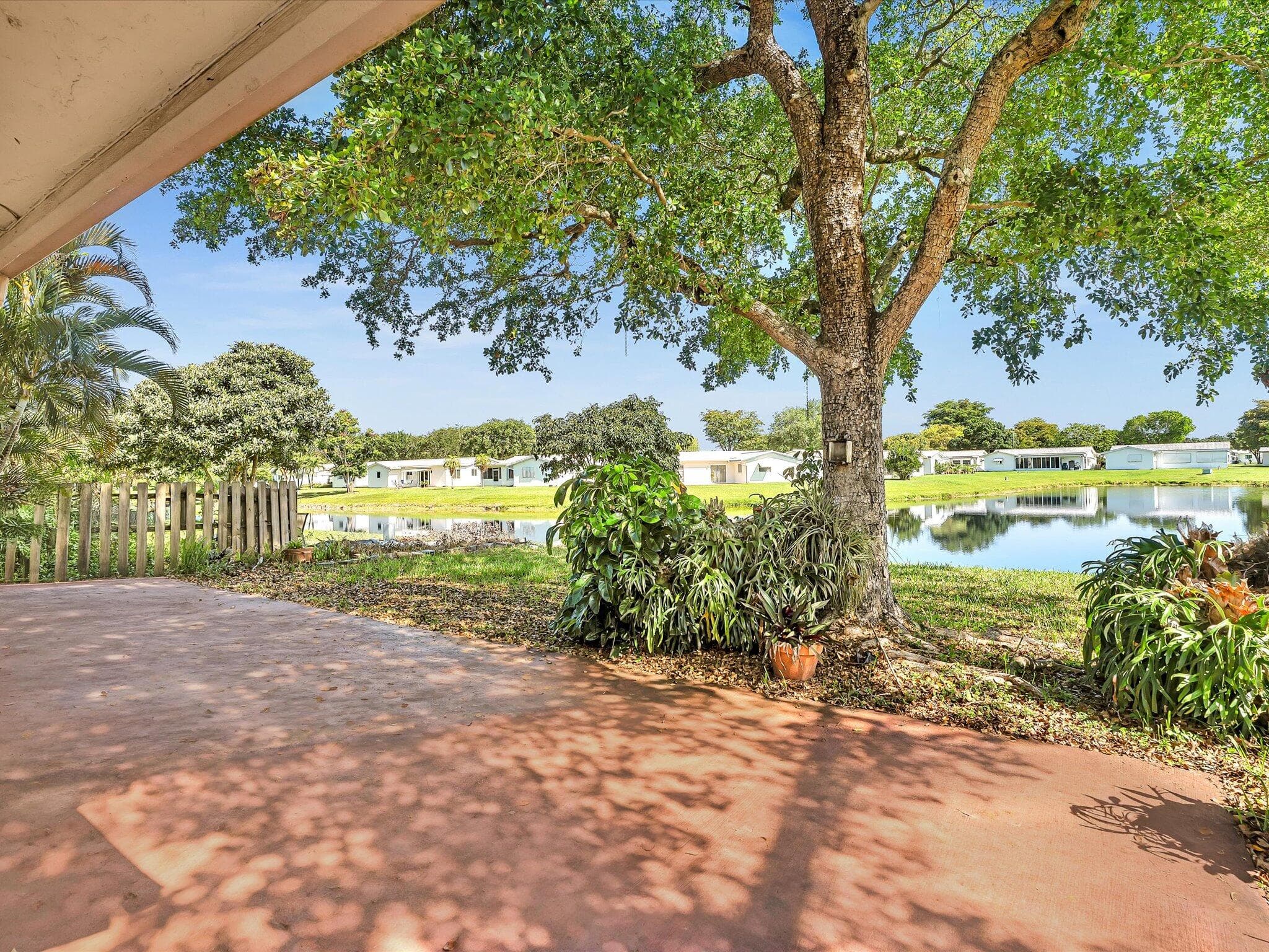 8949 NW 9th Place, Plantation, FL 33324 — photo 7 of 67