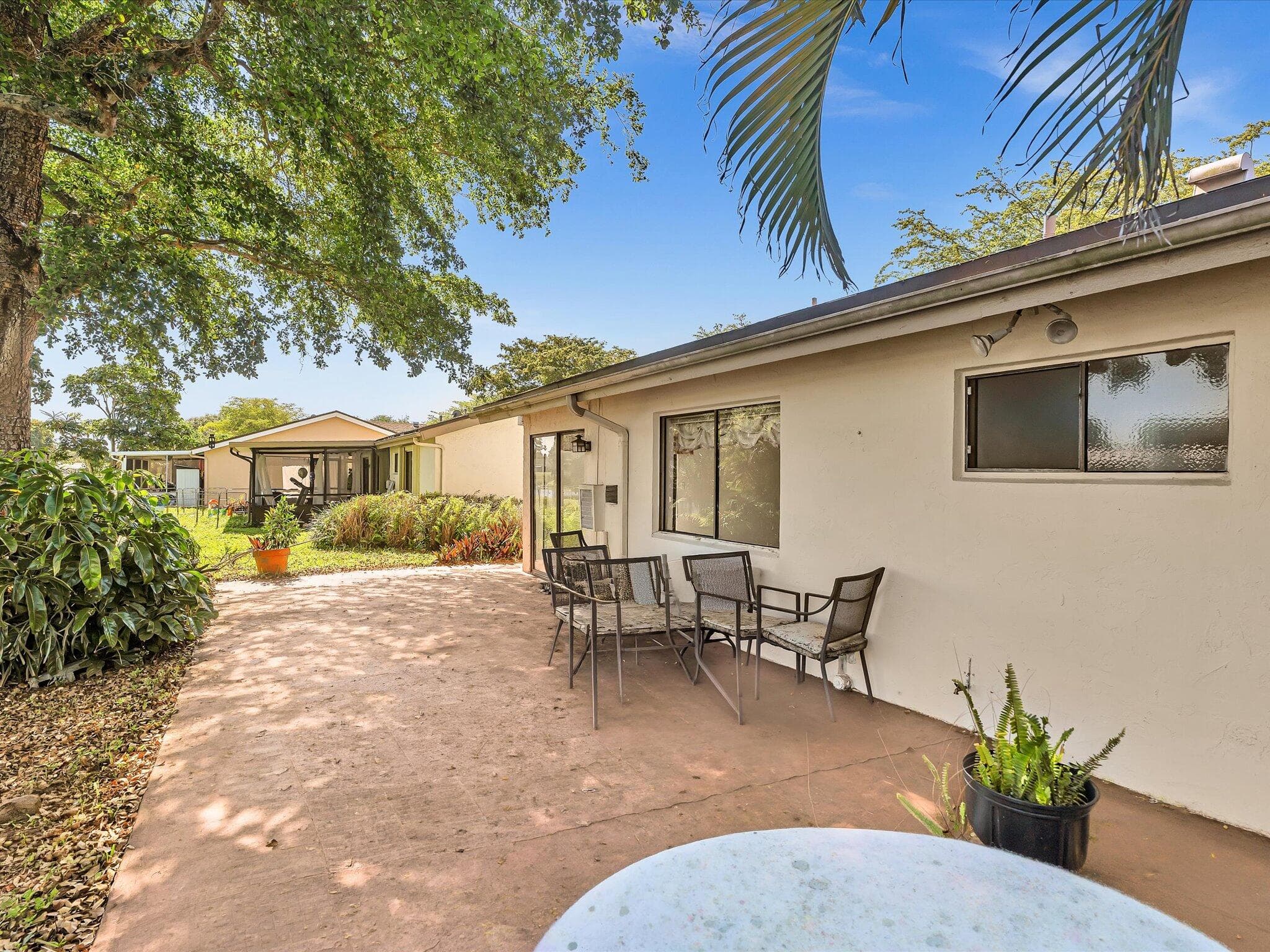 8949 NW 9th Place, Plantation, FL 33324 — photo 54 of 67