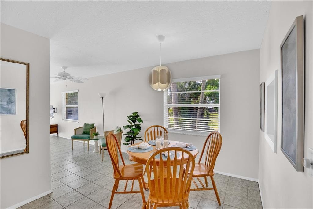 17 Vista Palm Lane 201, Vero Beach, FL 32962 — photo 4 of 34