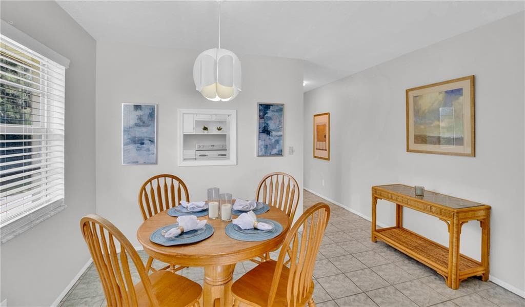 17 Vista Palm Lane 201, Vero Beach, FL 32962 — photo 6 of 34