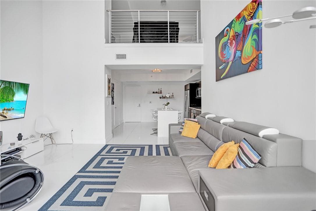 90 SW 3rd Street Th300b, Miami, FL 33130 — photo 6 of 33