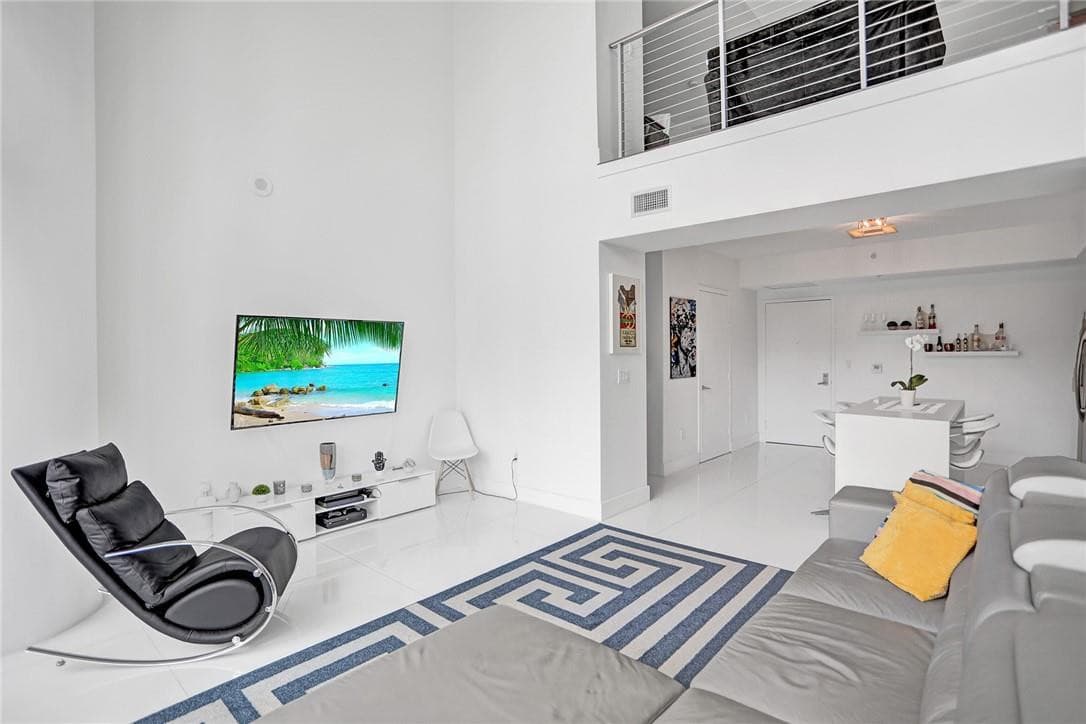 90 SW 3rd Street Th300b, Miami, FL 33130 — photo 7 of 33