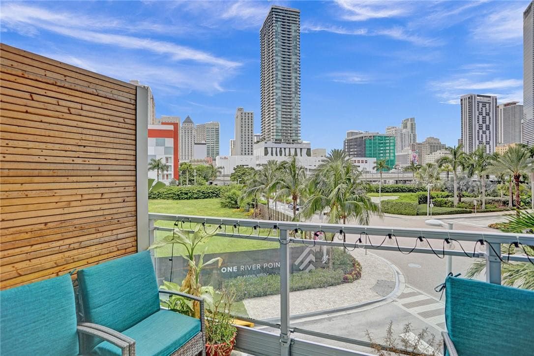 90 SW 3rd Street Th300b, Miami, FL 33130 — photo 16 of 33