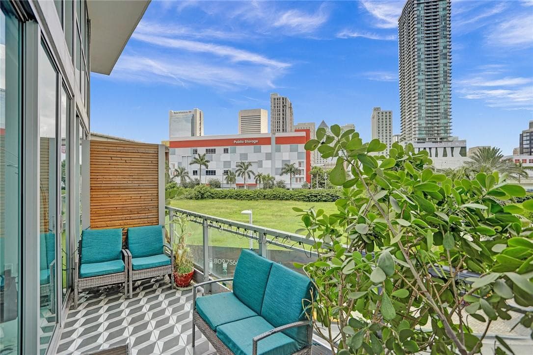 90 SW 3rd Street Th300b, Miami, FL 33130 — photo 18 of 33