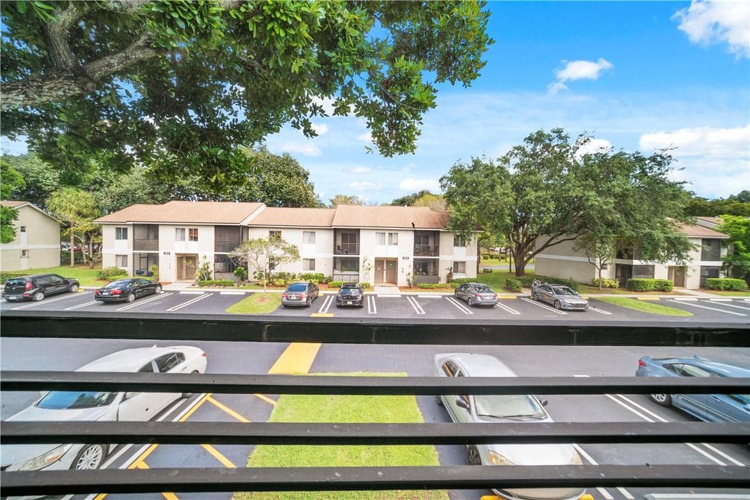503 Gardens Drive 202, Pompano Beach, FL 33069 — photo 11 of 35